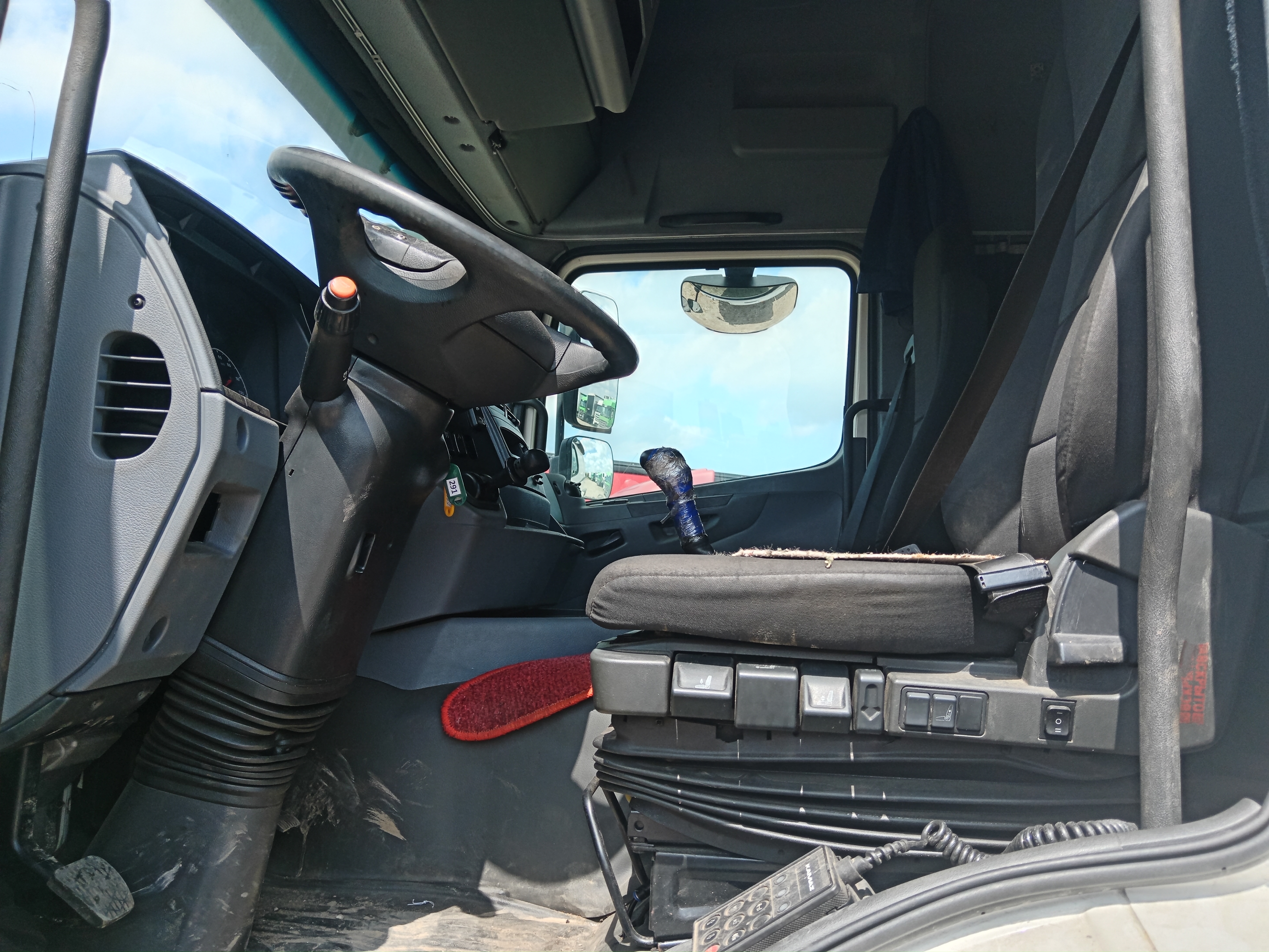 КамАЗ 5490 4x2 Седельный тягач 2018 г. - фото 12