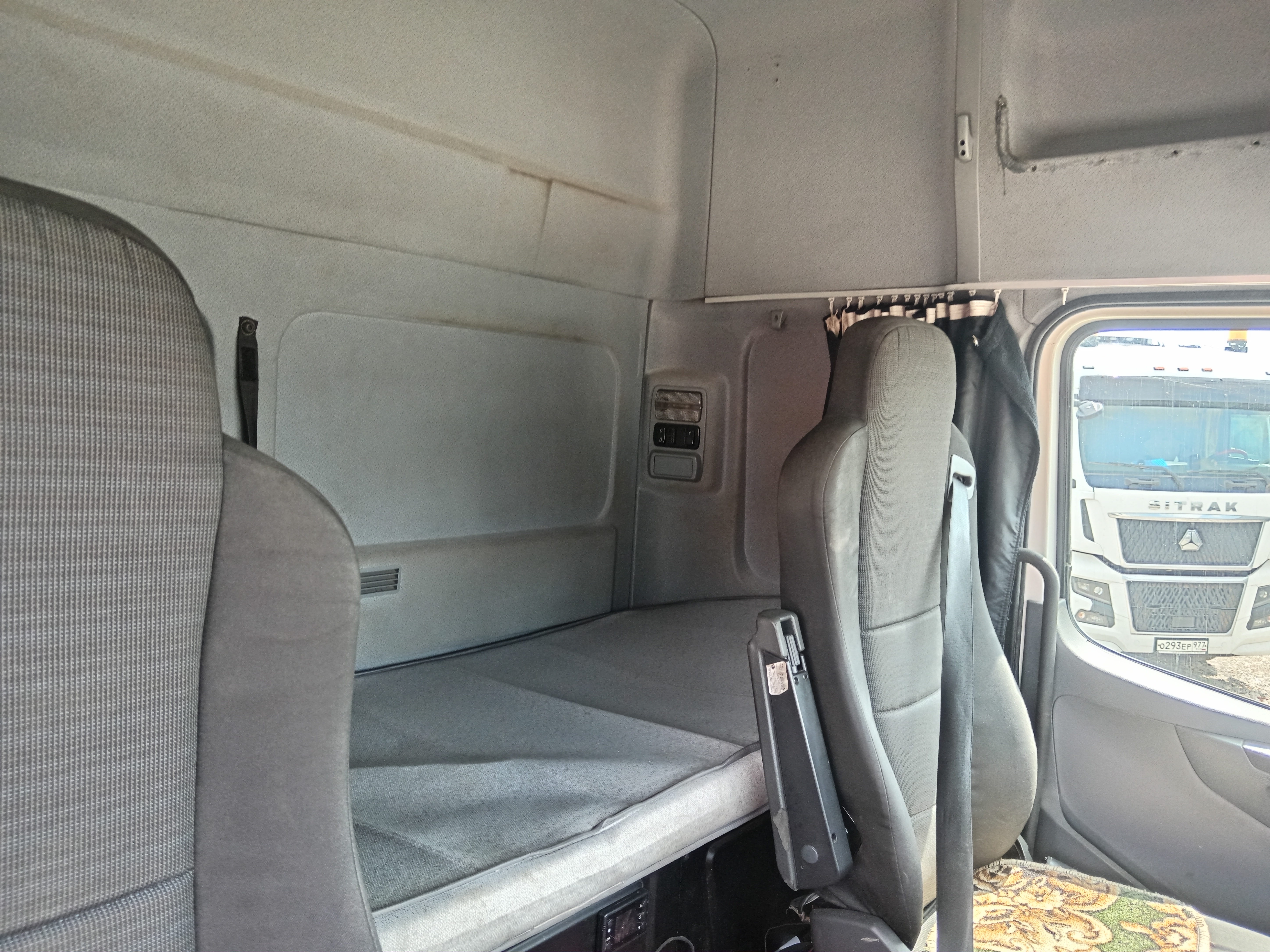 КамАЗ 5490 4x2 Седельный тягач 2018 г. - фото 15