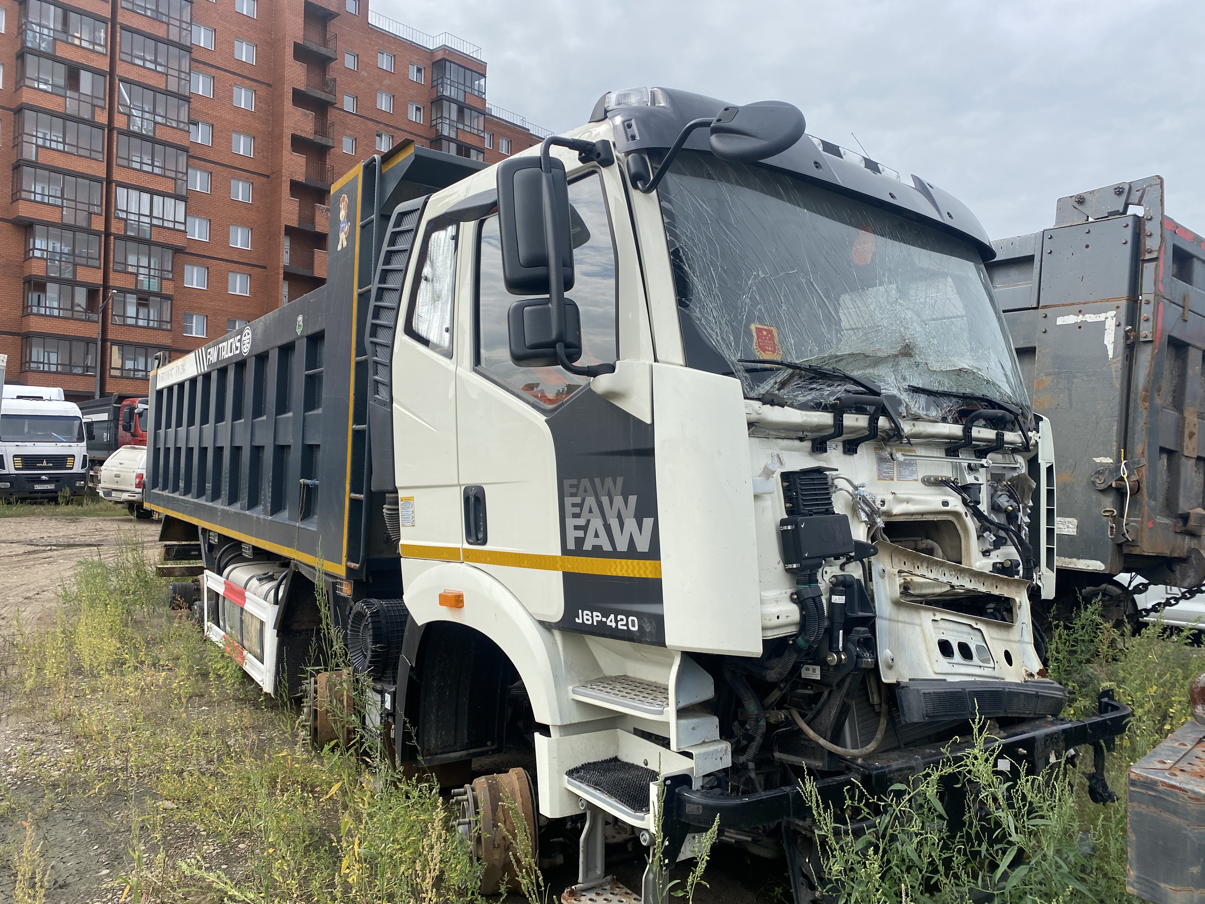 FAW J6 8x4 Самосвал 2022 г.