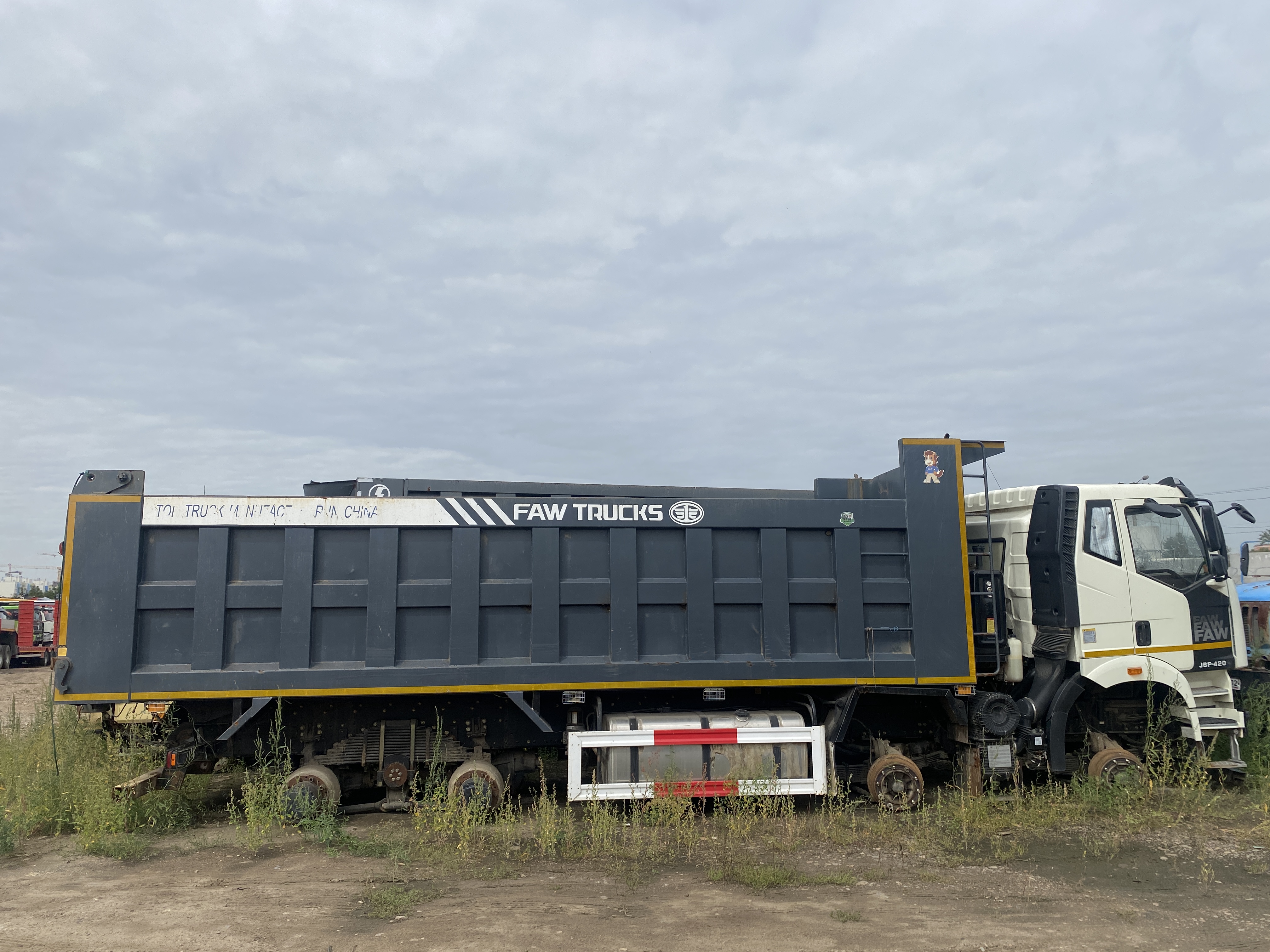 FAW J6 8x4 Самосвал 2022 г. - фото 11
