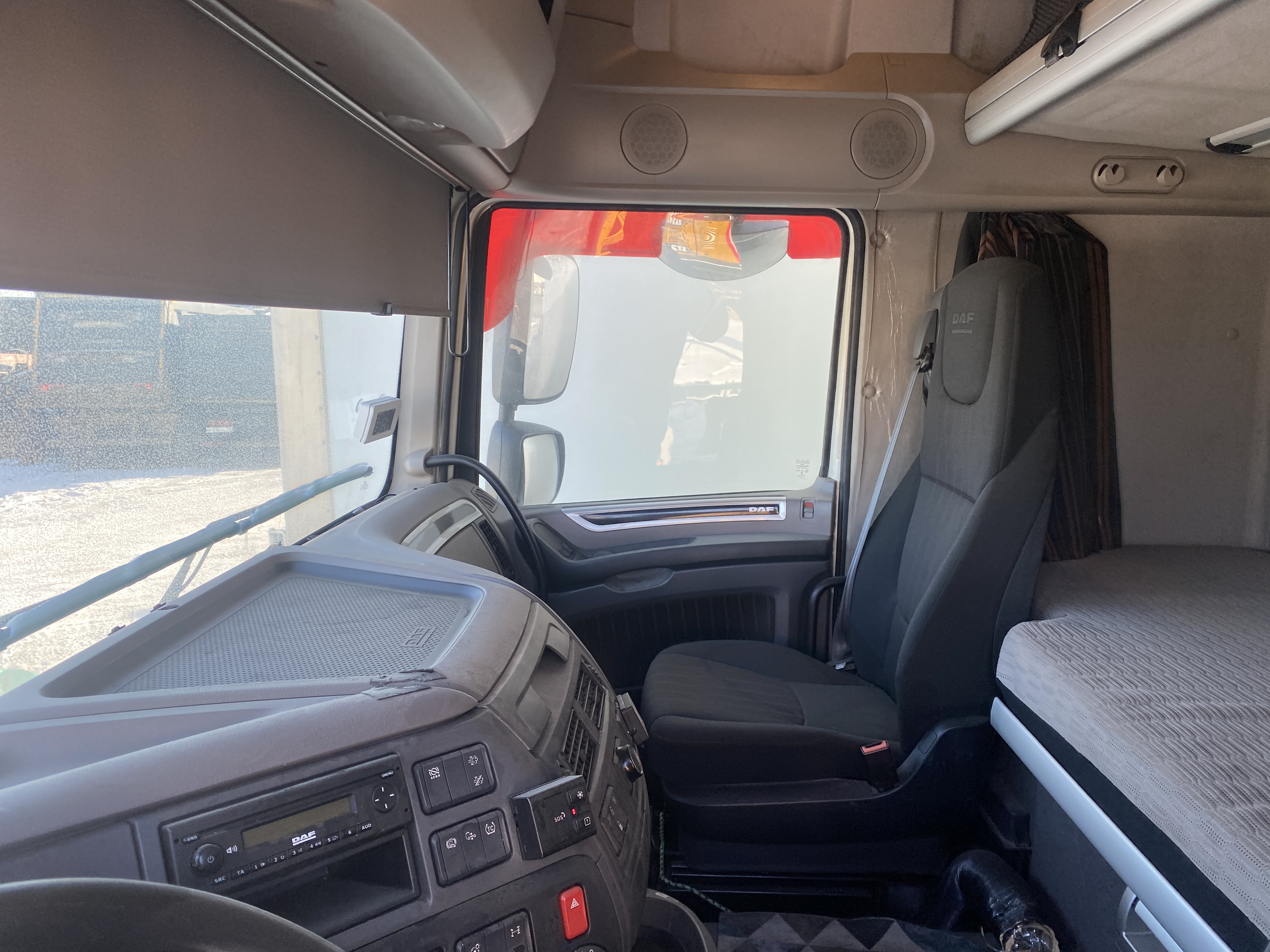 DAF XF 4x2 Седельный тягач 2021 г. - фото 10