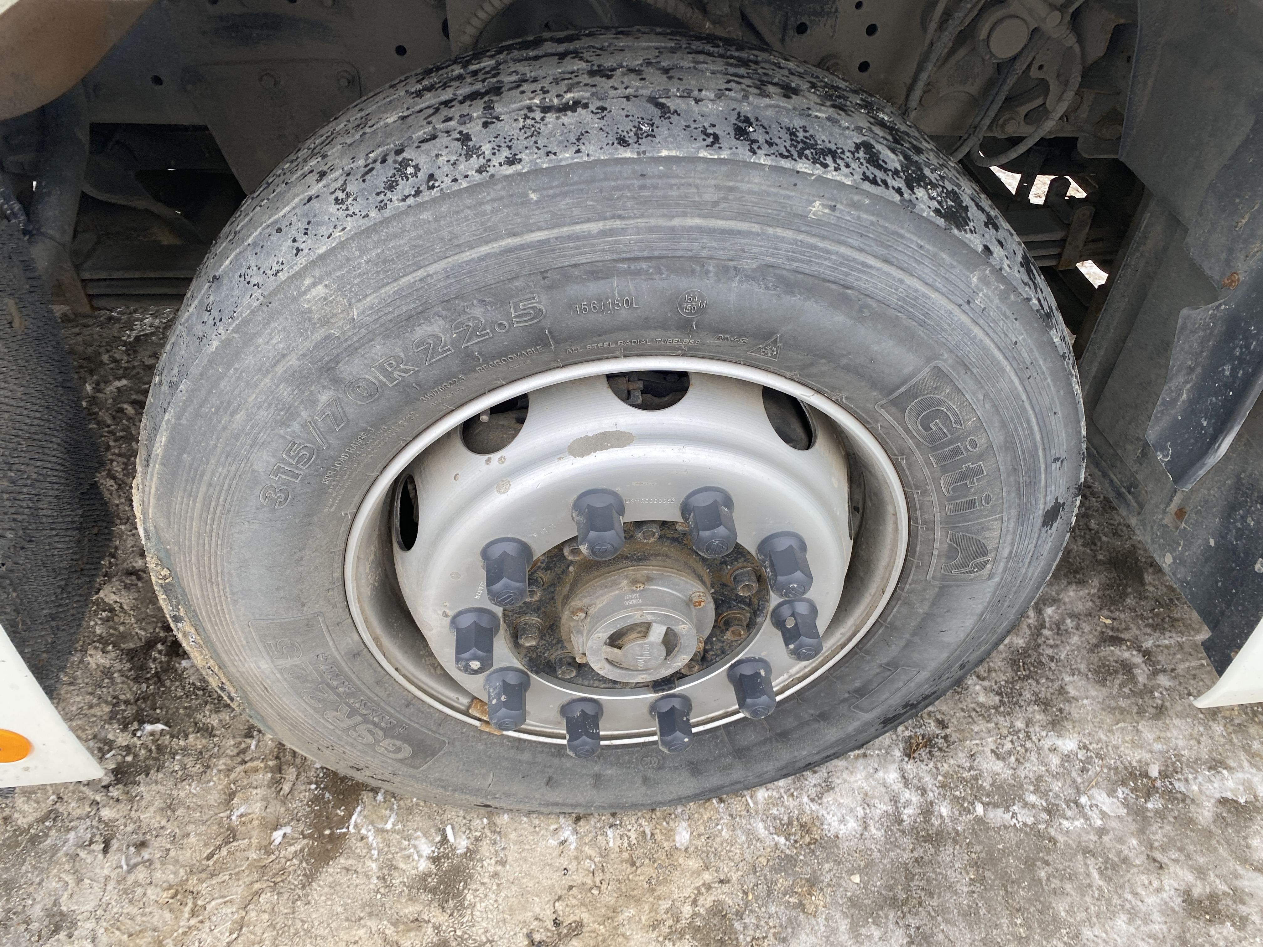 Foton AUMAN 4x2 Седельный тягач 2023 г. - фото 9