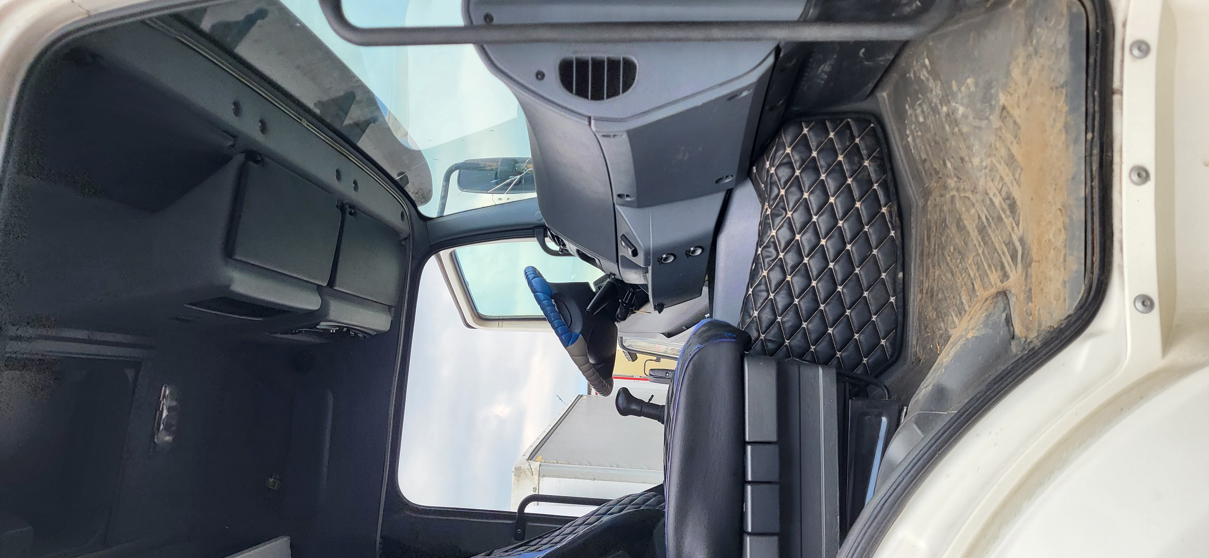 КамАЗ 5490 4x2 Седельный тягач 2018 г. - фото 9