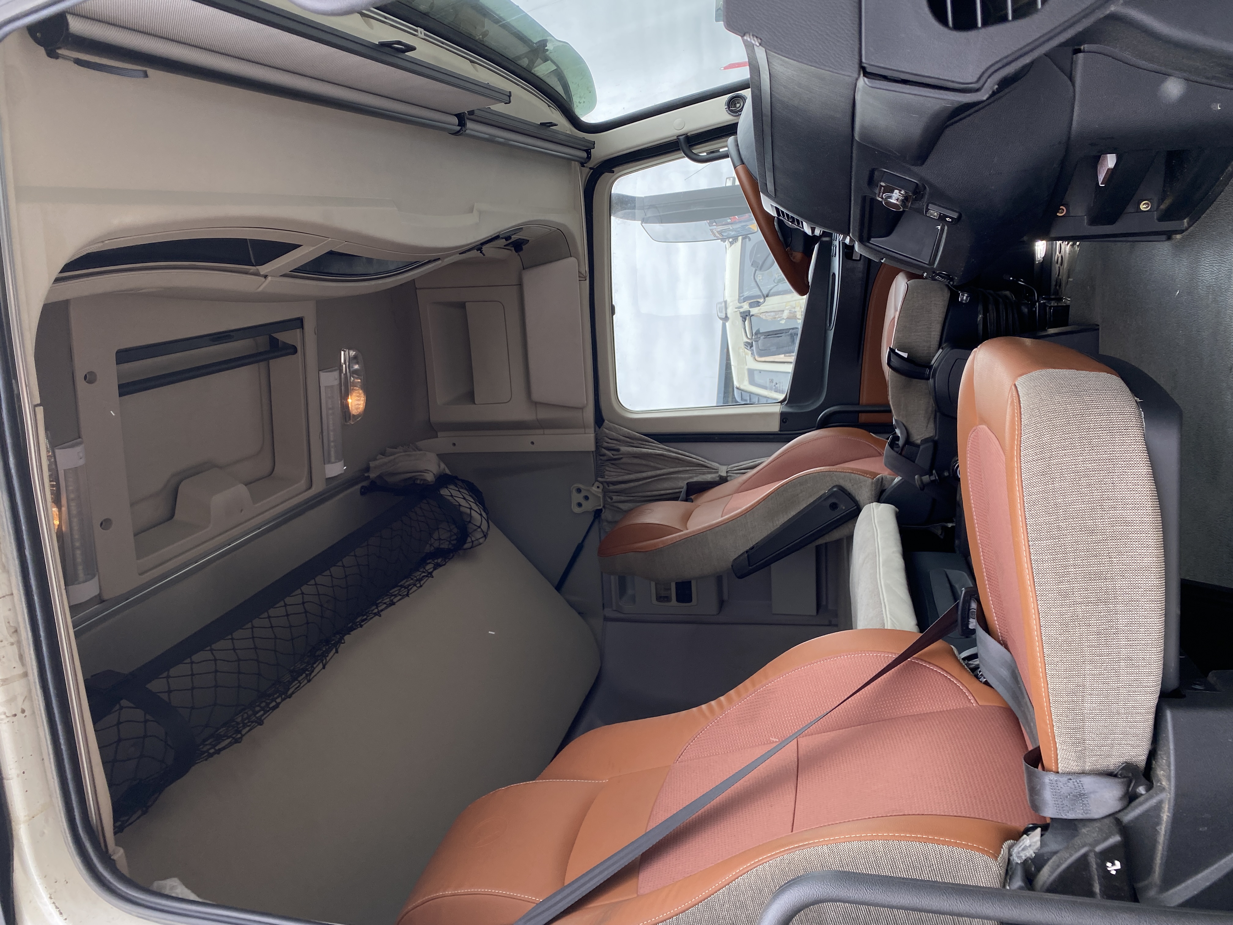 Foton AUMAN 4x2 Седельный тягач 2023 г. - фото 12