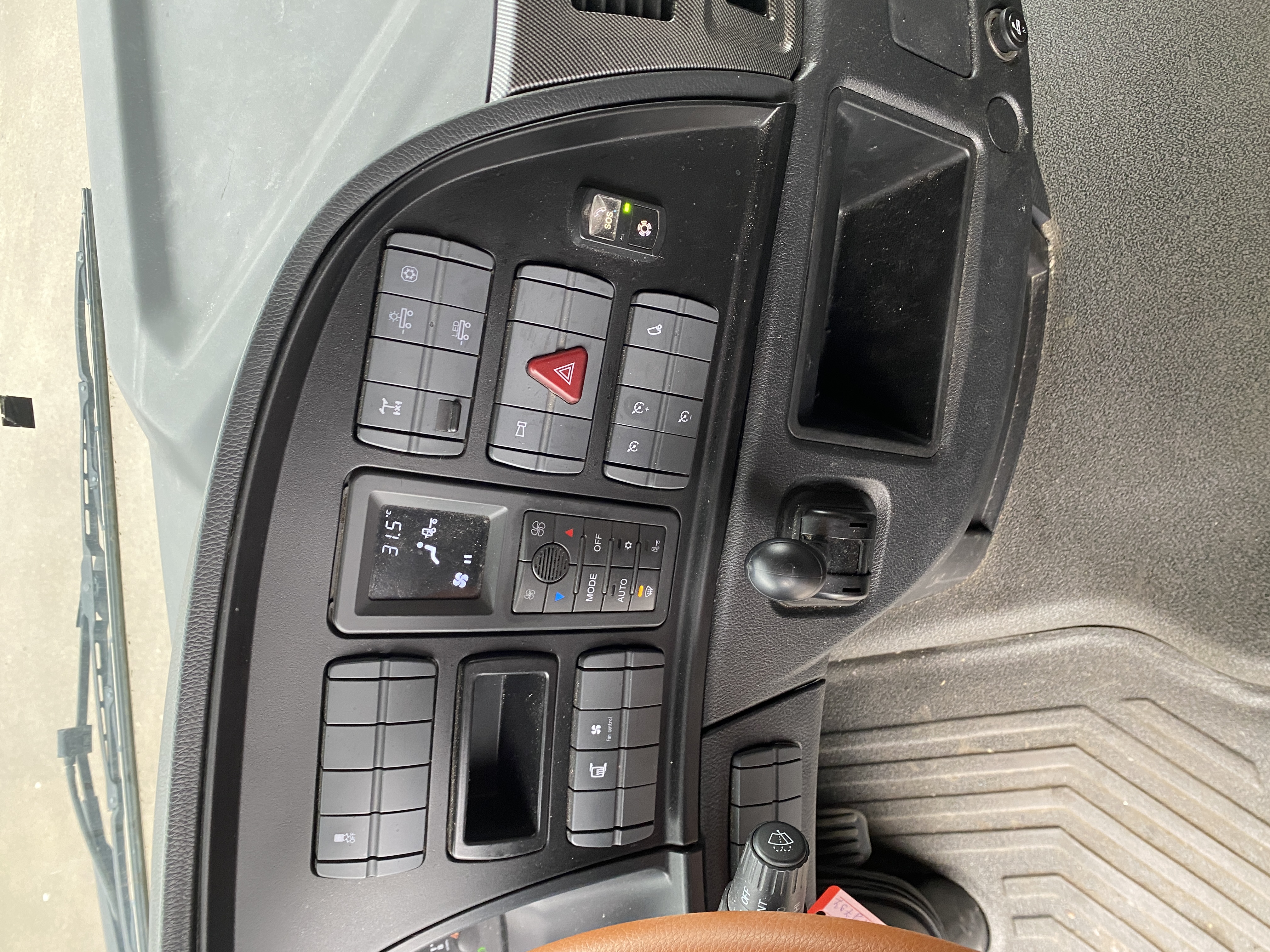 Foton AUMAN 4x2 Седельный тягач 2023 г. - фото 14