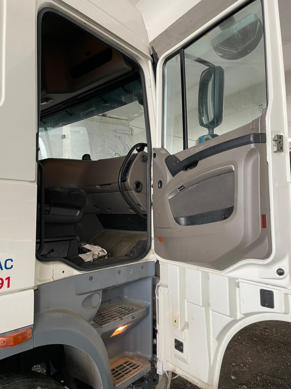 DAF XF 4x2 Седельный тягач 2018 г. - фото 3