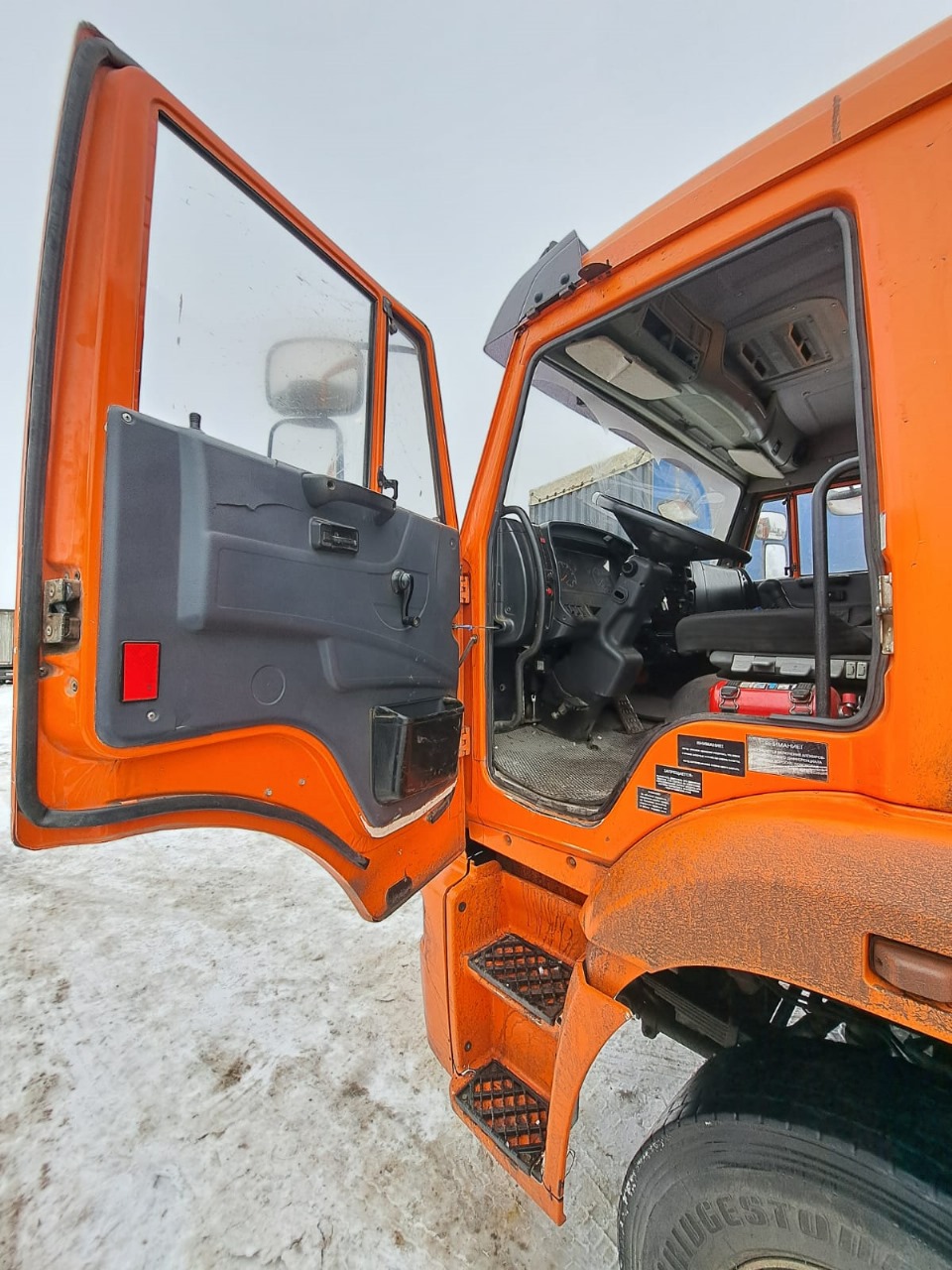 КамАЗ 65201 8x4 Самосвал 2017 г. - фото 6