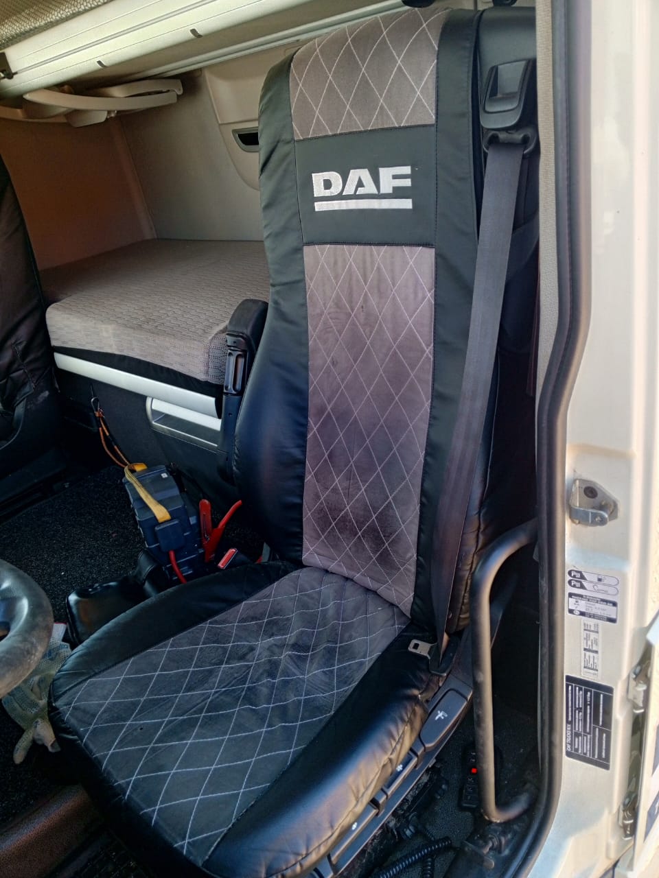 DAF XF 4x2 Седельный тягач 2021 г. - фото 9