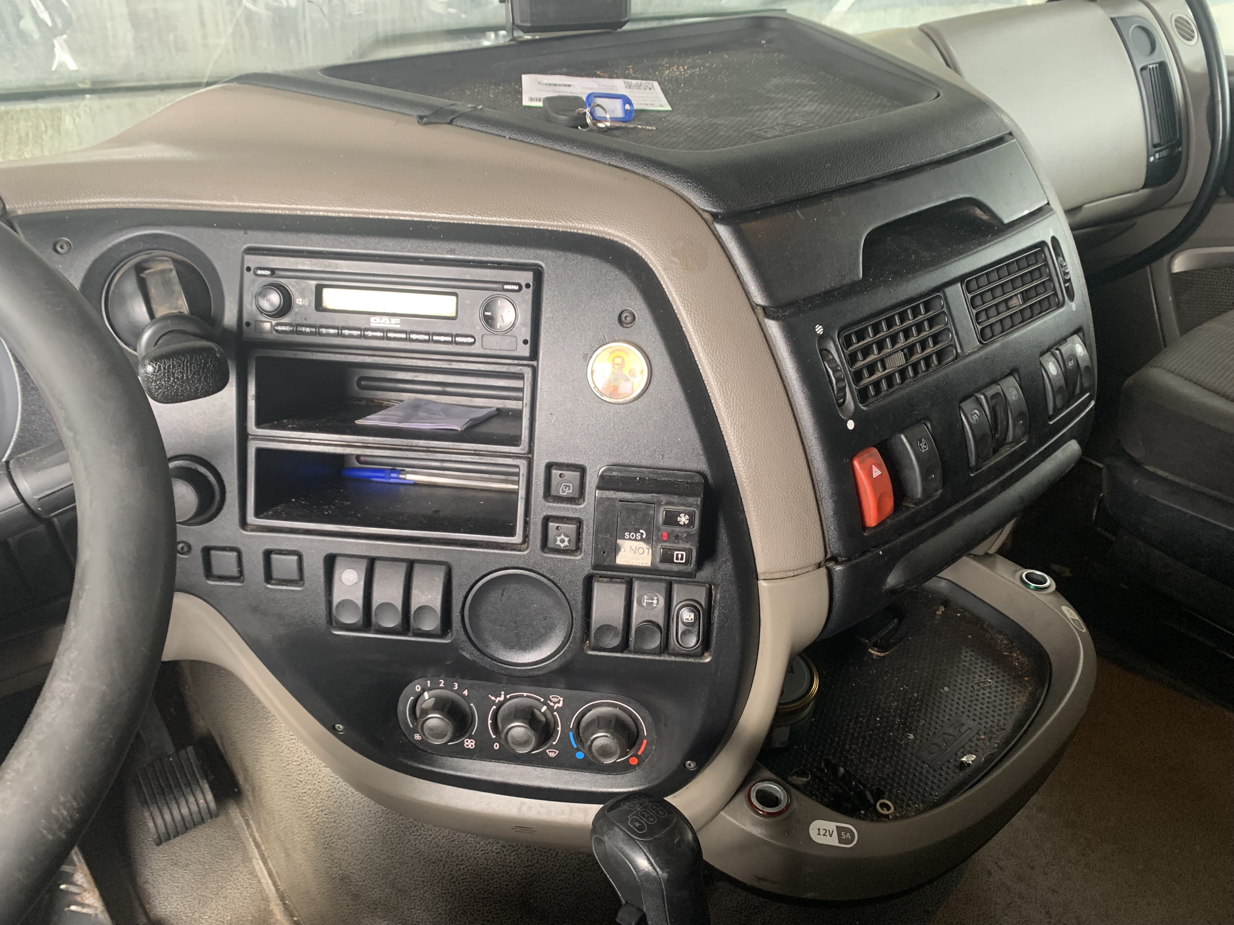 DAF XF 4x2 Седельный тягач 2018 г. - фото 9