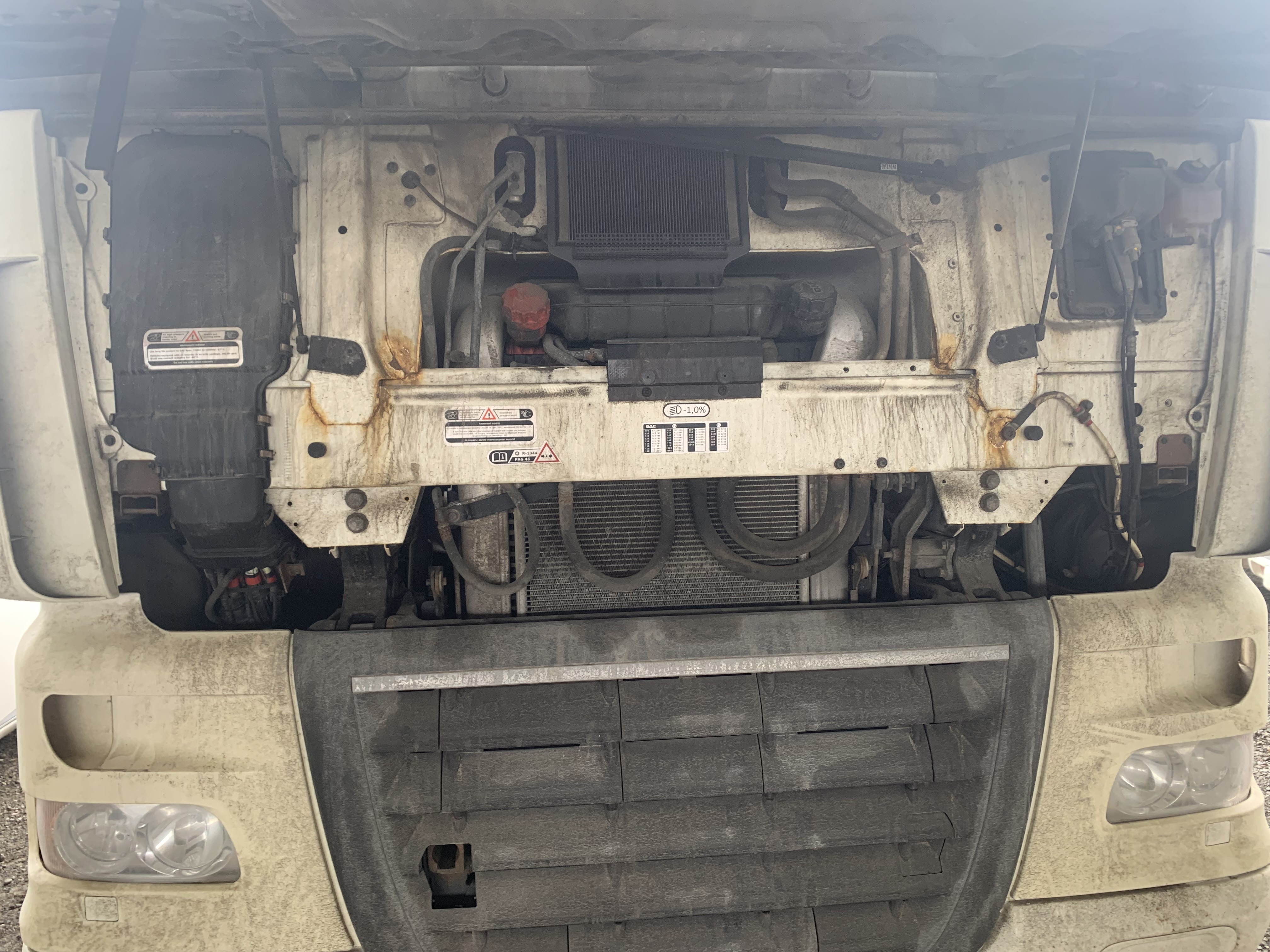 DAF XF 4x2 Седельный тягач 2018 г. - фото 16