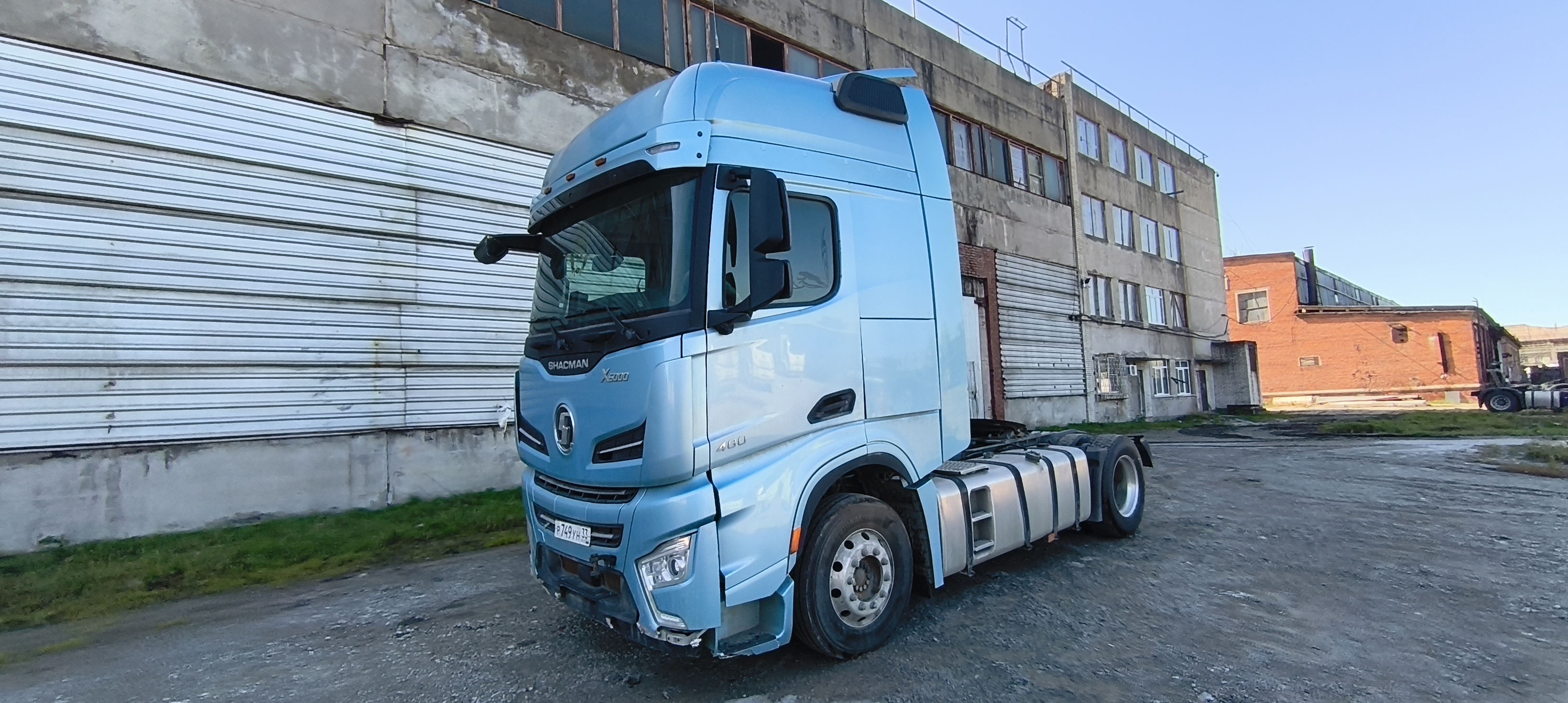 Shacman (Shaanxi) SX* 4x2 Седельный тягач 2023 г. - фото 2