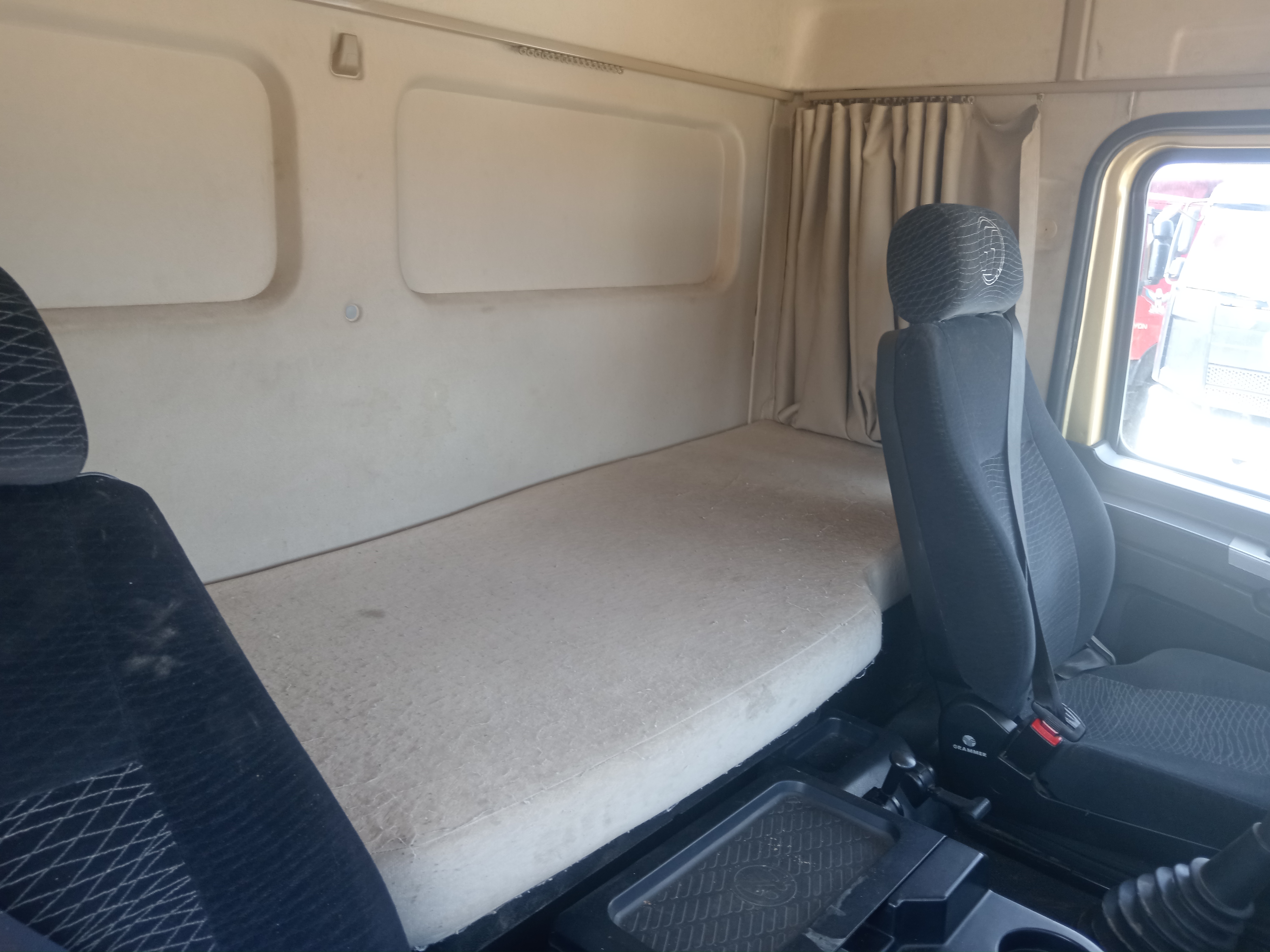 Shacman (Shaanxi) SX* 8x4 Самосвал 2022 г. - фото 12