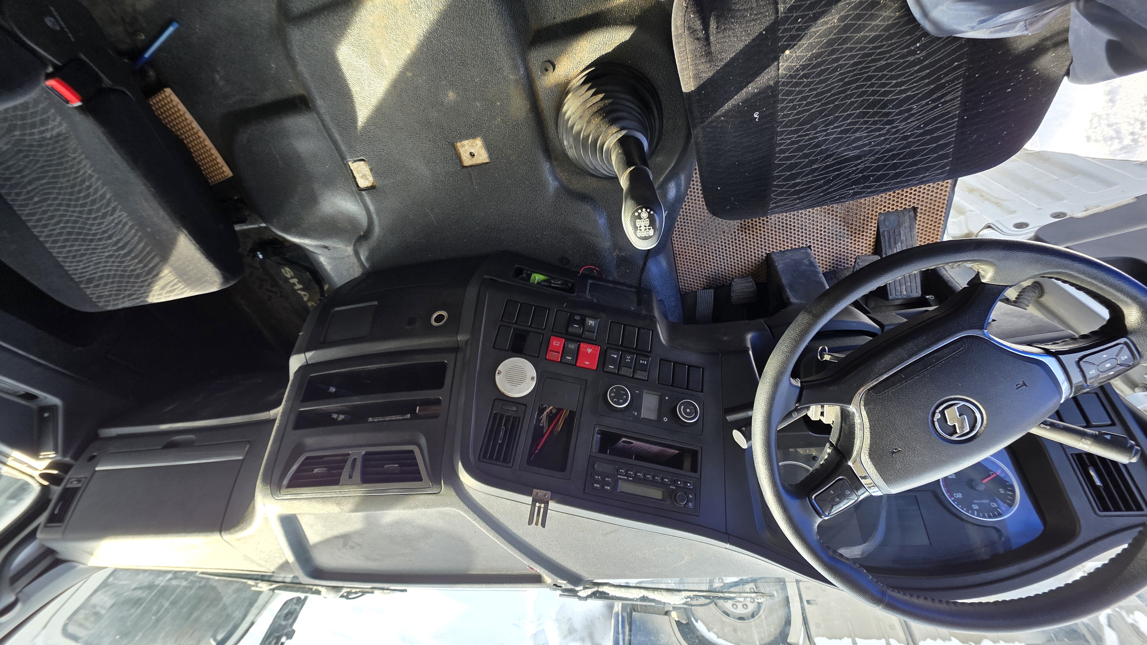 Shacman (Shaanxi) SX* 8x4 Самосвал 2023 г. - фото 9