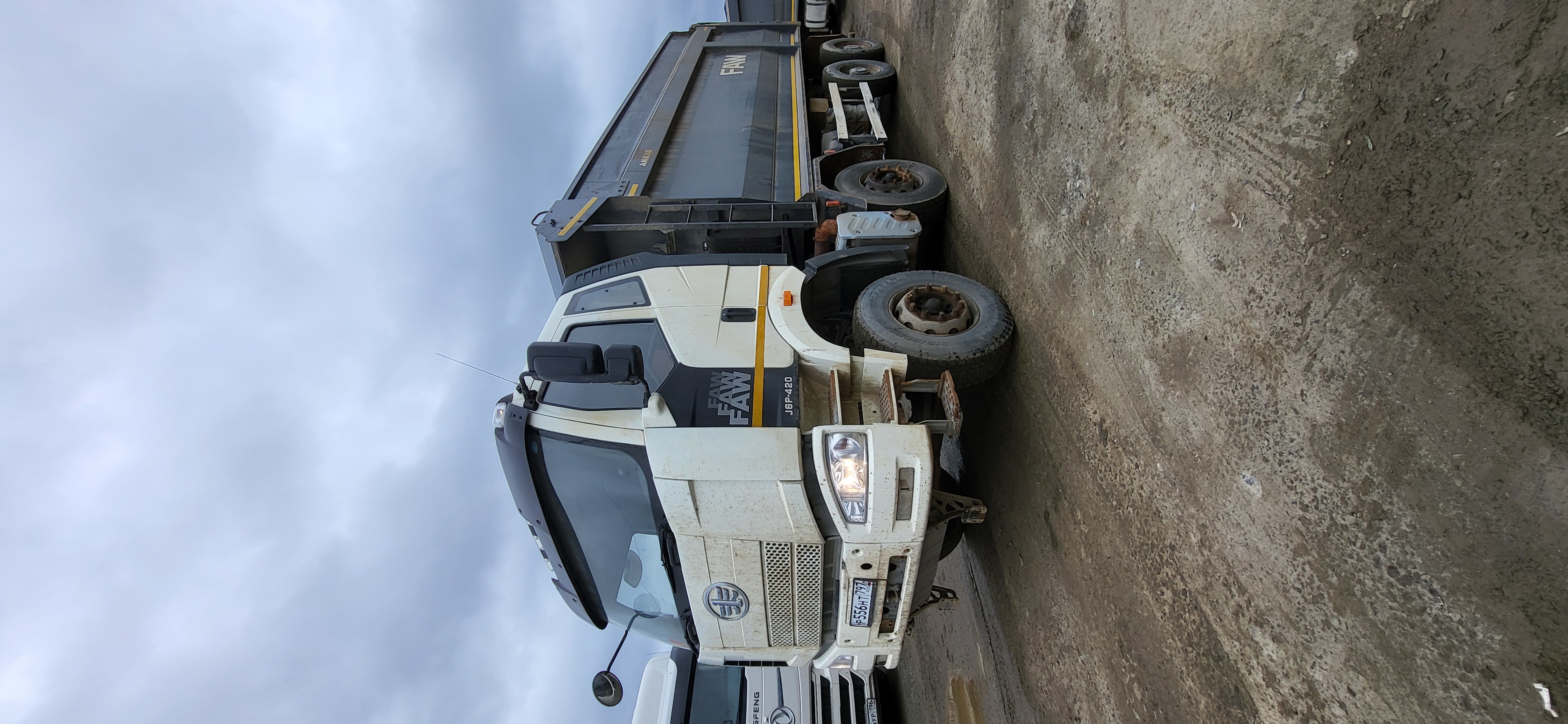 Автомастер 6589* на шасси FAW CA 3310 8x4 Самосвал 2022 г. - фото 3