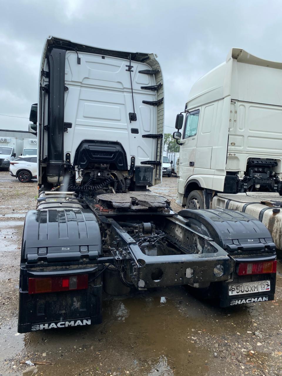 Shacman (Shaanxi) SX* 4x2 Седельный тягач 2024 г. - фото 6