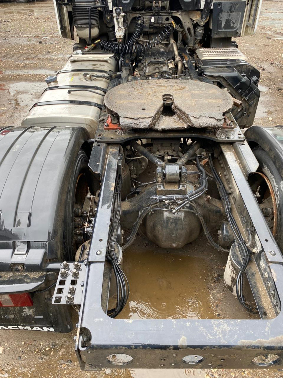 Shacman (Shaanxi) SX* 4x2 Седельный тягач 2024 г. - фото 10