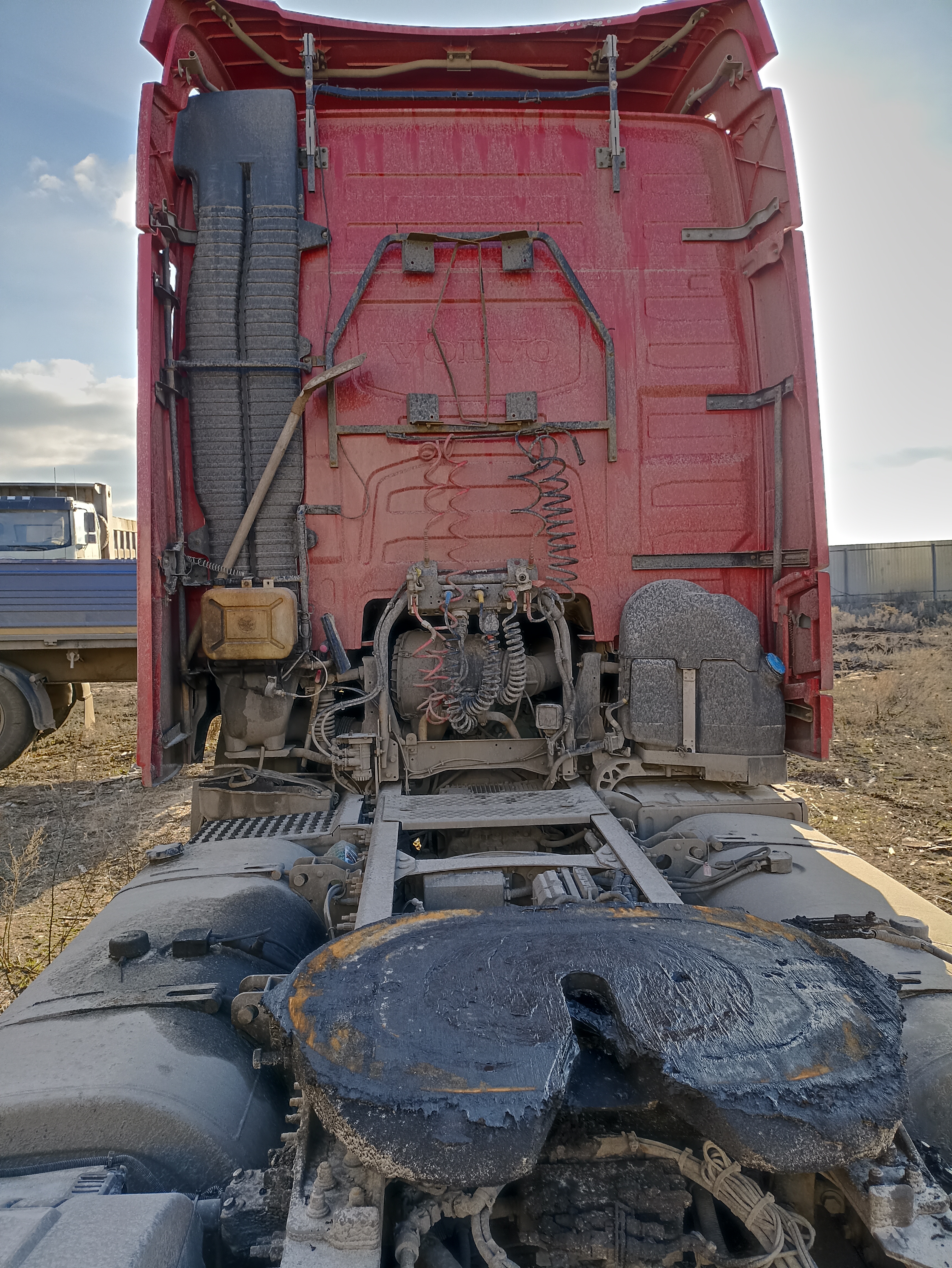 Volvo FH 4x2 Седельный тягач 2015 г. - фото 9