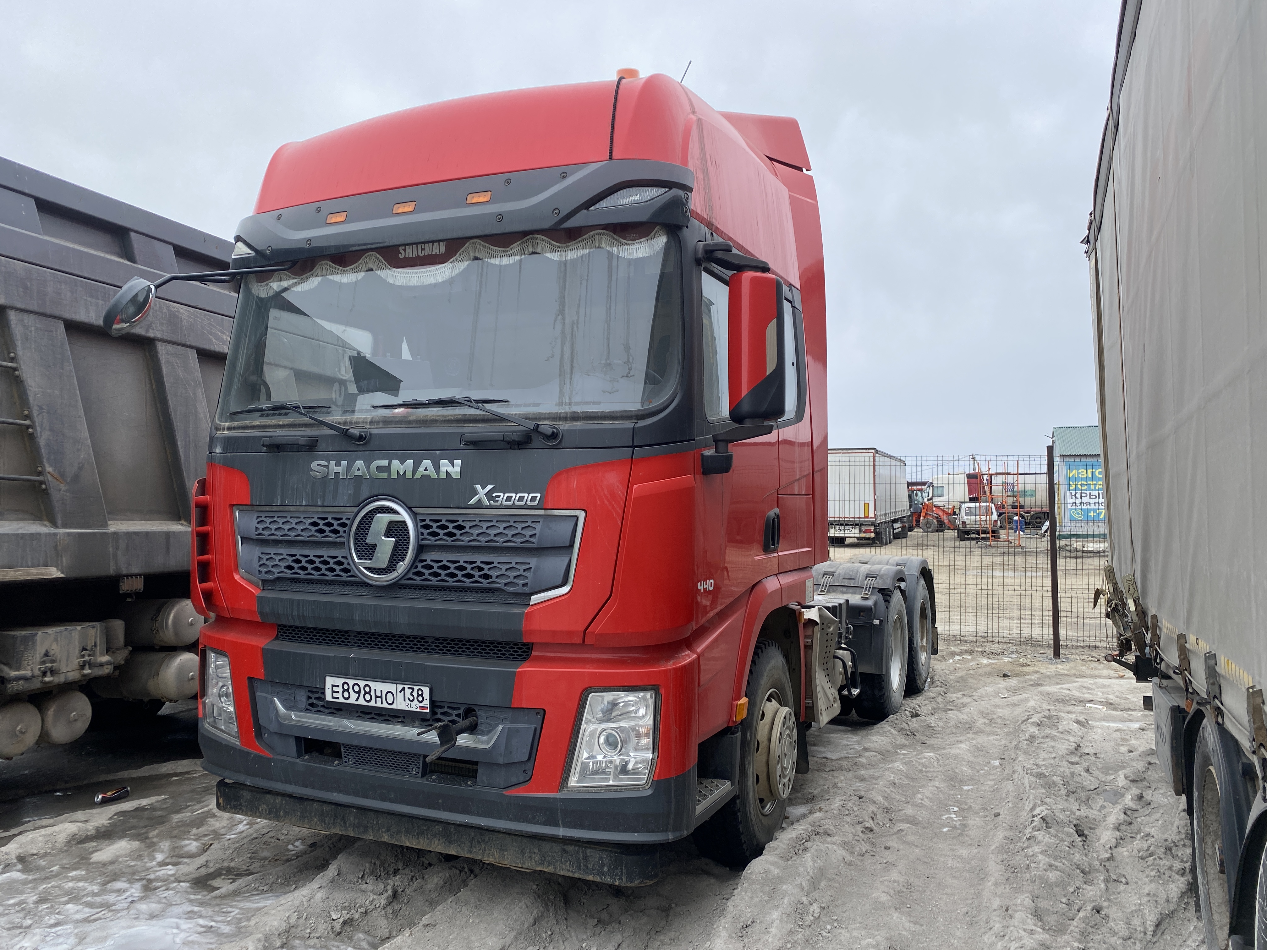 Shacman (Shaanxi) SX* 6x4 Седельный тягач 2023 г. - фото 2