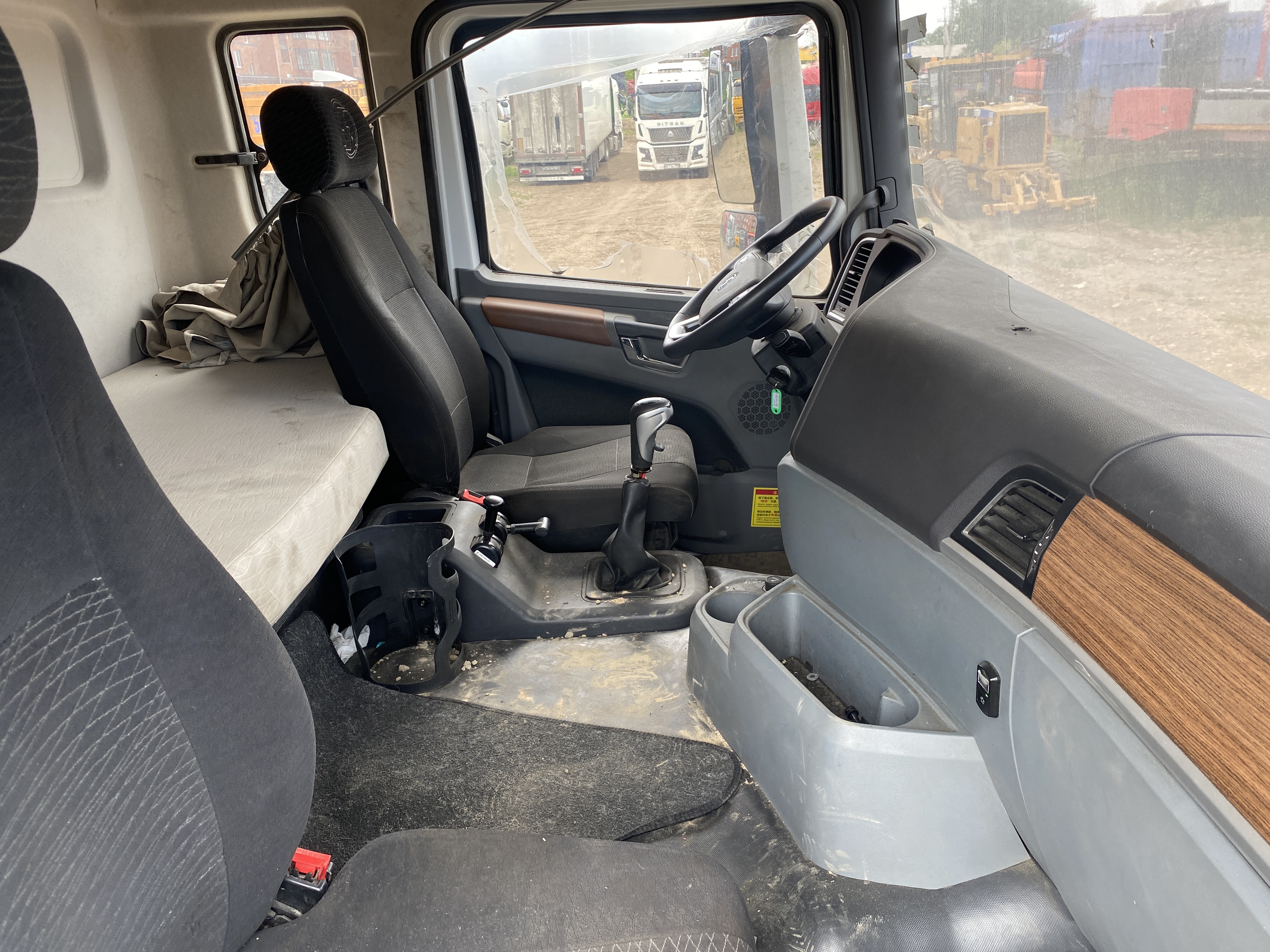 Shacman (Shaanxi) SX* 8x4 Самосвал 2024 г. - фото 11