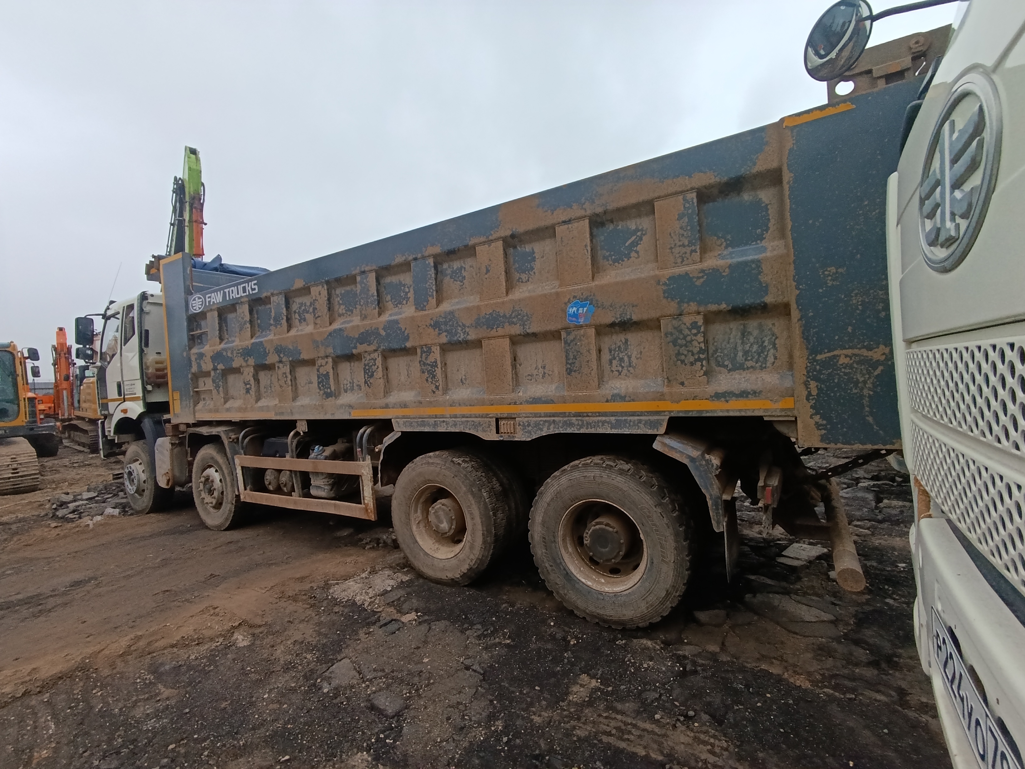FAW CA 3310 8x4 Самосвал_не актуально 2023 г. - фото 8