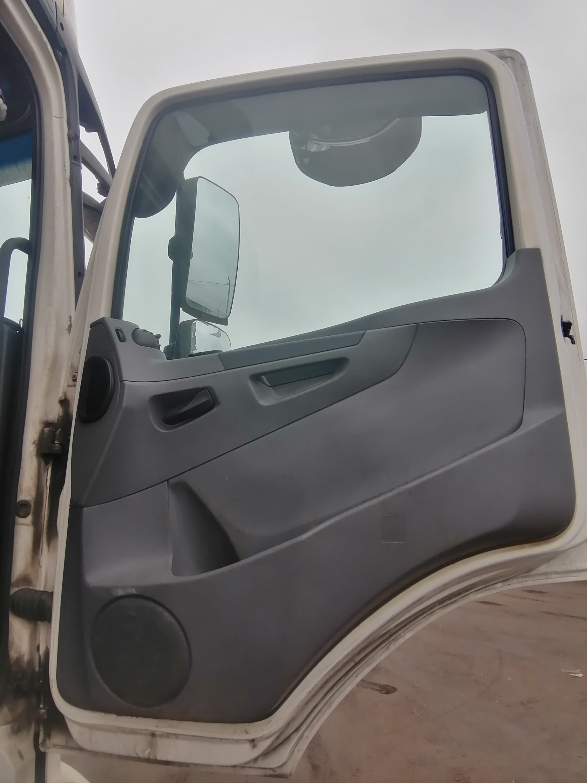 КамАЗ 5490 4x2 Седельный тягач 2018 г. - фото 11