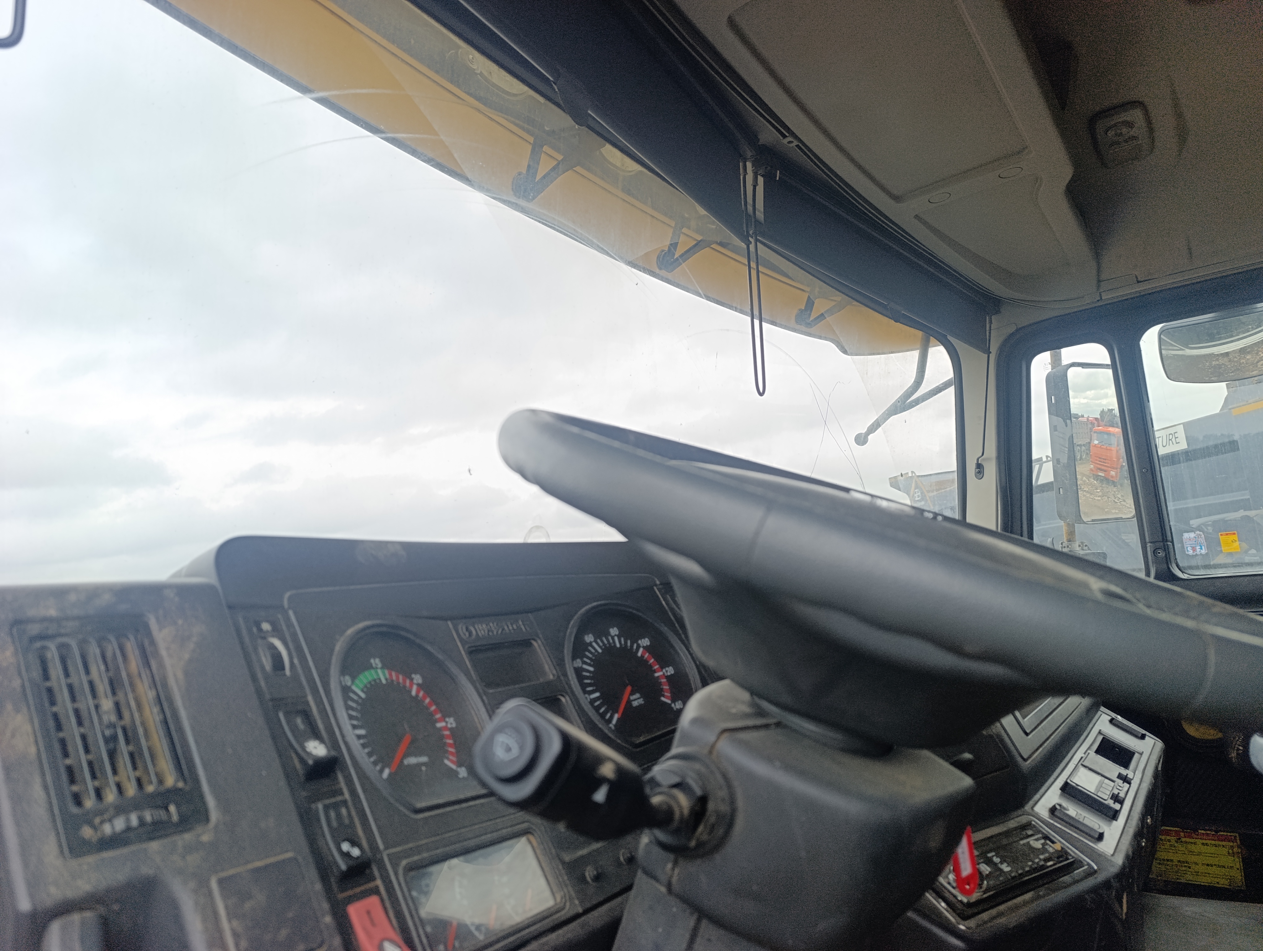 Shacman (Shaanxi) SX* 6x4 Самосвал 2022 г. - фото 8