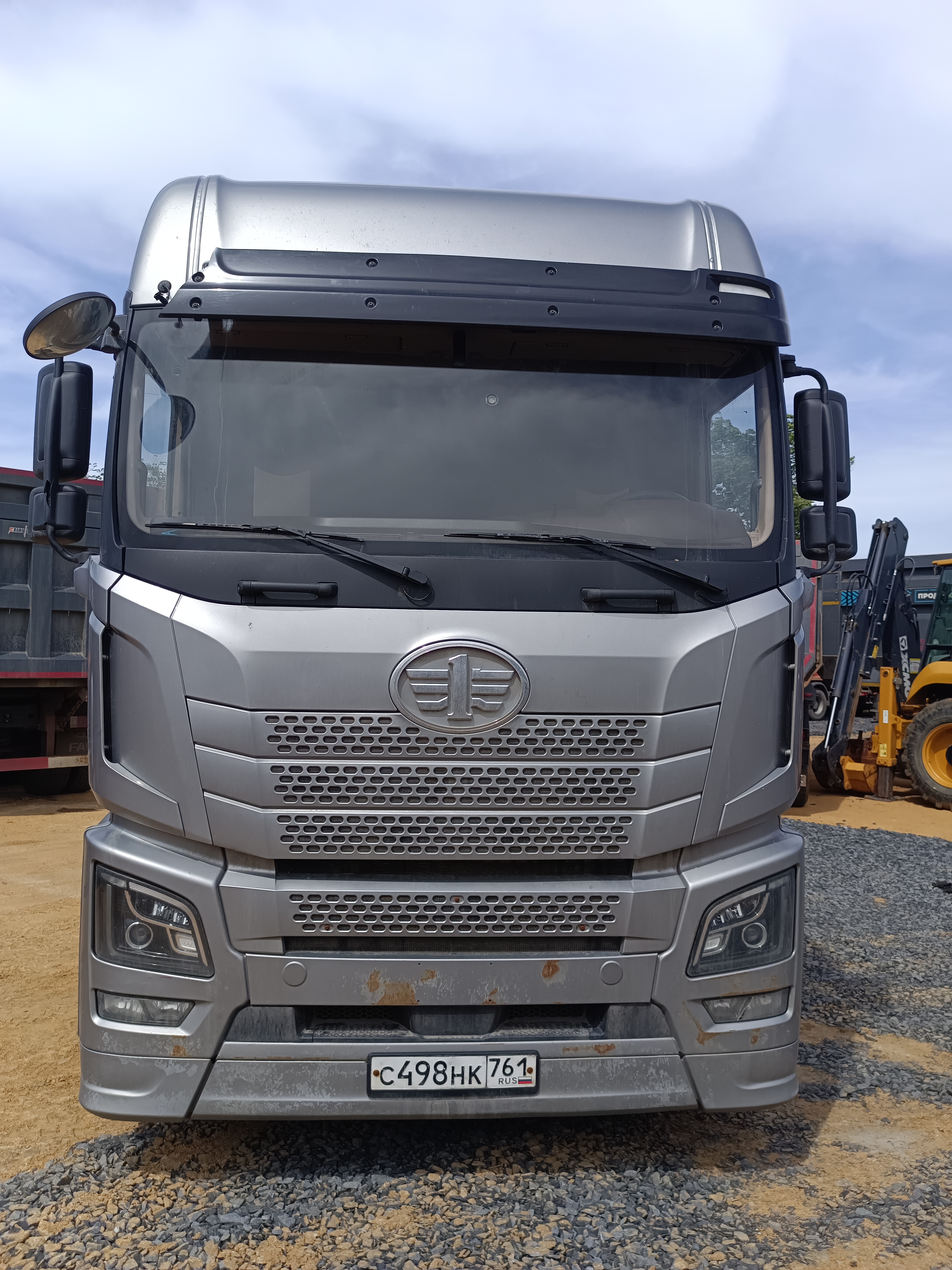 FAW JH6 4x2 Седельный тягач 2023 г.