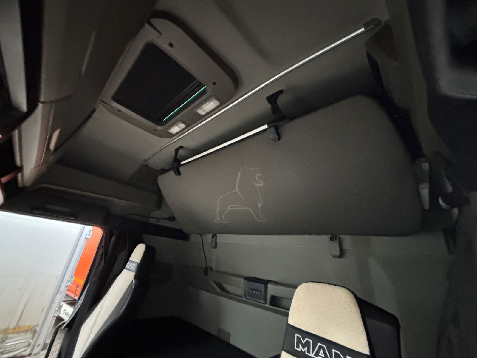 MAN TGX 4X2 Седельный тягач 2021 г. - фото 10