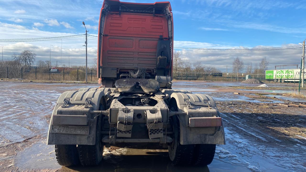 Shacman (Shaanxi) SX* 6x4 Седельный тягач 2022 г. - фото 4