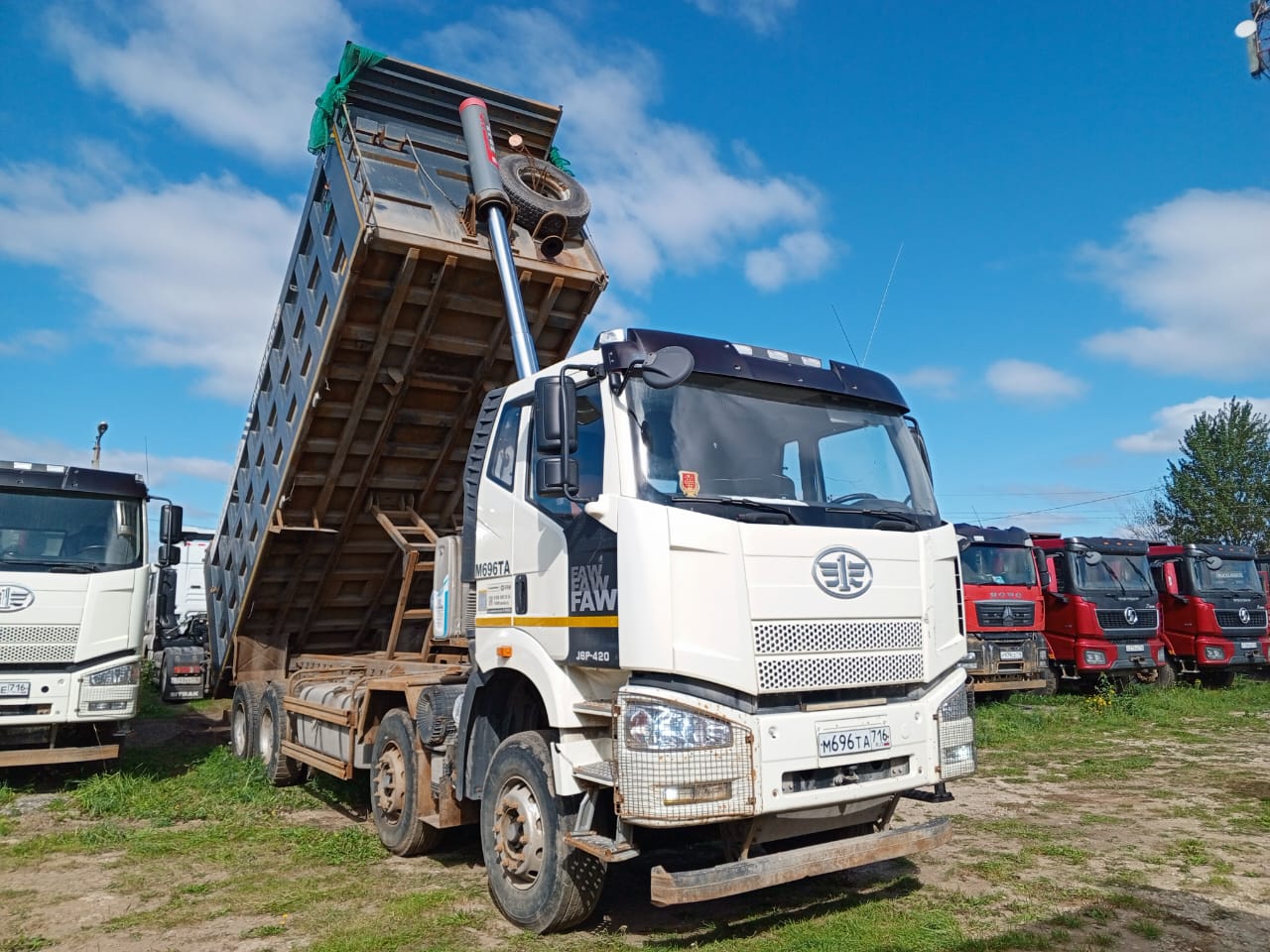 FAW CA 3310 8x4 Самосвал_не актуально 2023 г. - фото 2