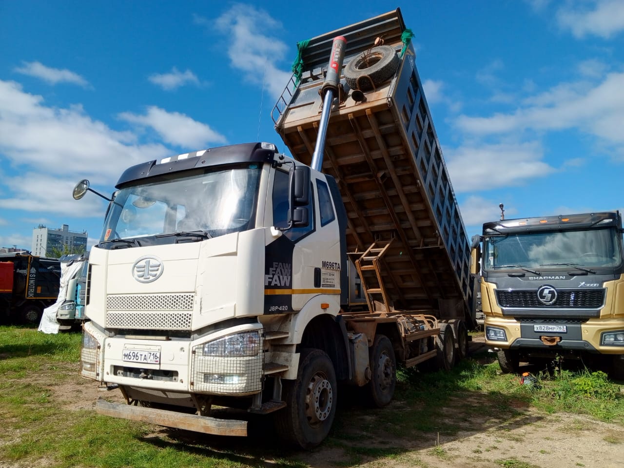 FAW CA 3310 8x4 Самосвал_не актуально 2023 г. - фото 3