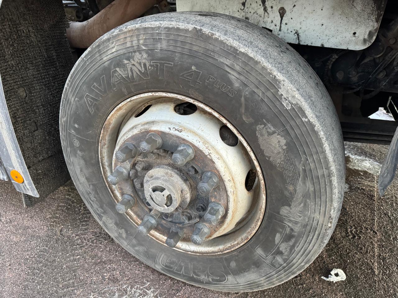 Foton AUMAN 4x2 Седельный тягач 2023 г. - фото 10