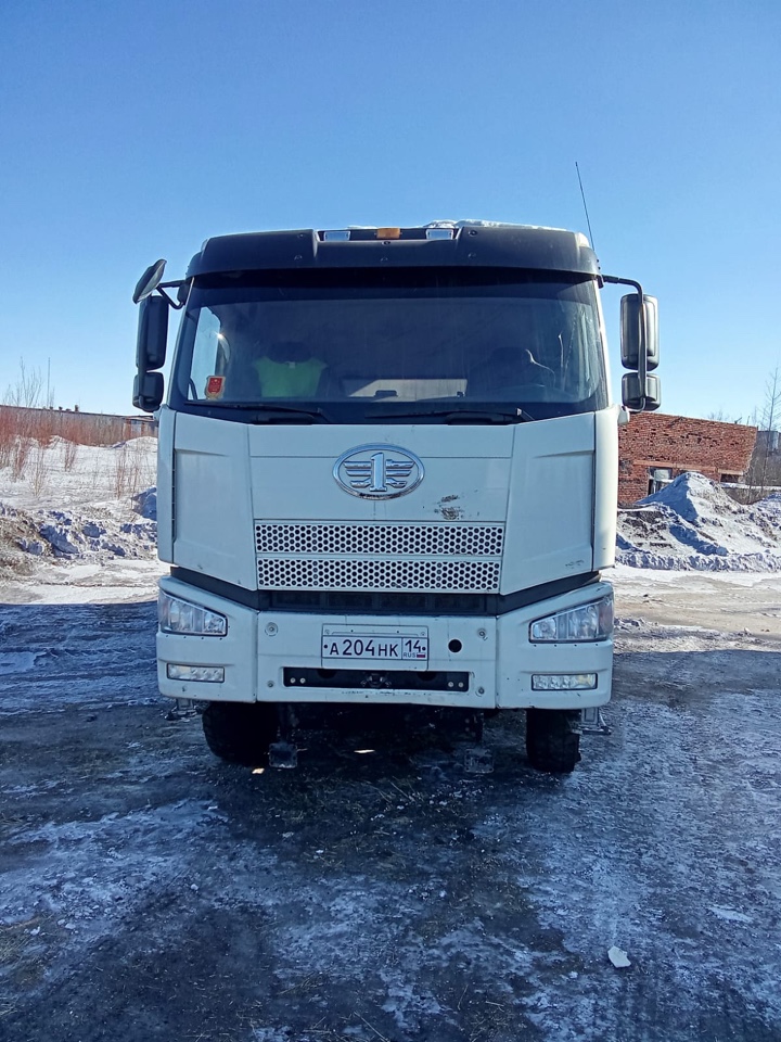 FAW J6 8x4 Самосвал 2023 г.