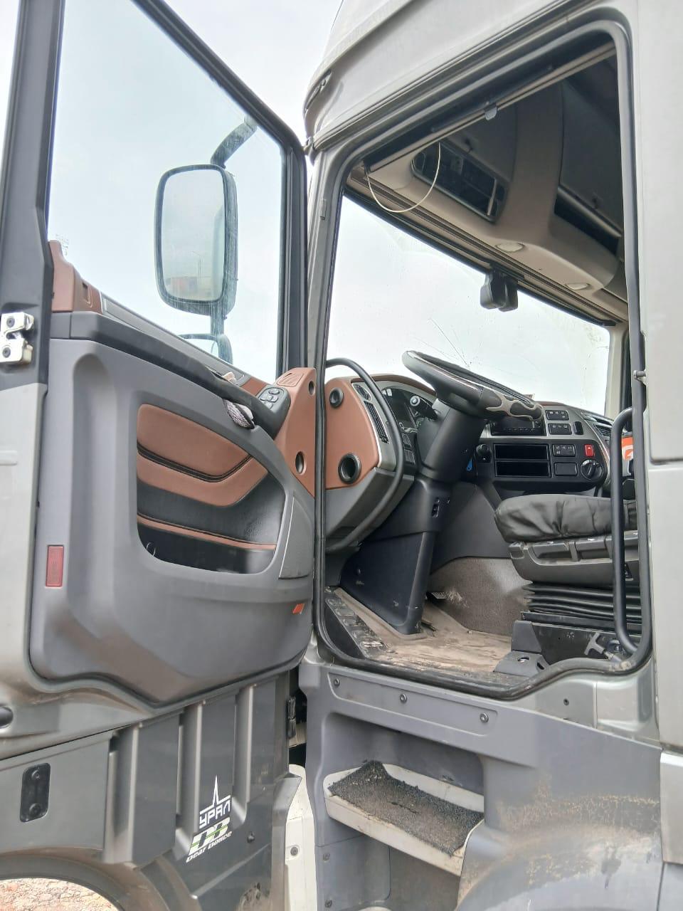 DAF XF 4x2 Седельный тягач 2020 г. - фото 4