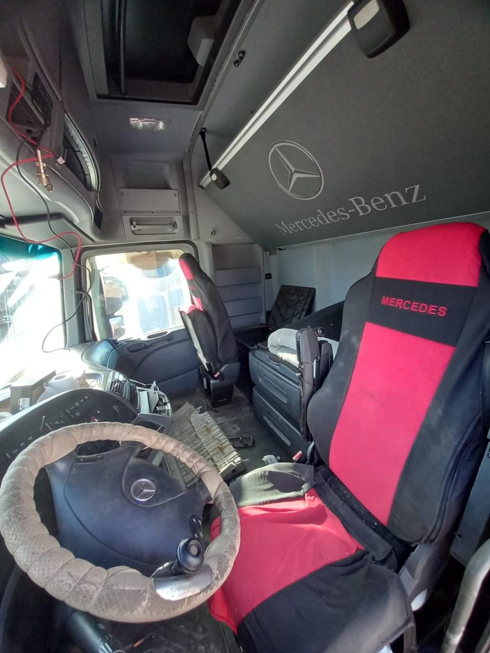 Mercedes-Benz ACTROS 4x2 Седельный тягач 2017 г. - фото 8