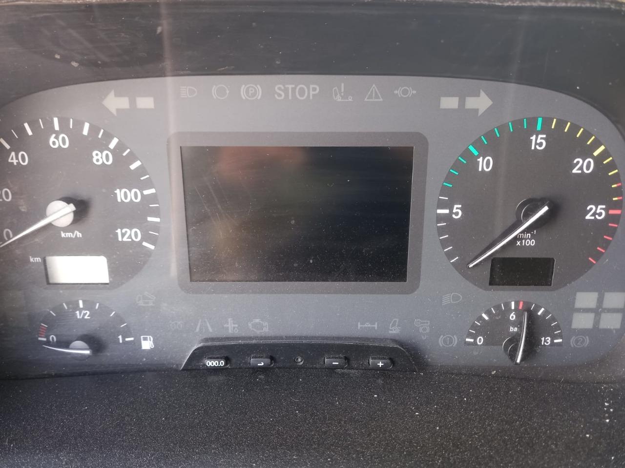 Mercedes-Benz ACTROS 4x2 Седельный тягач 2017 г. - фото 12