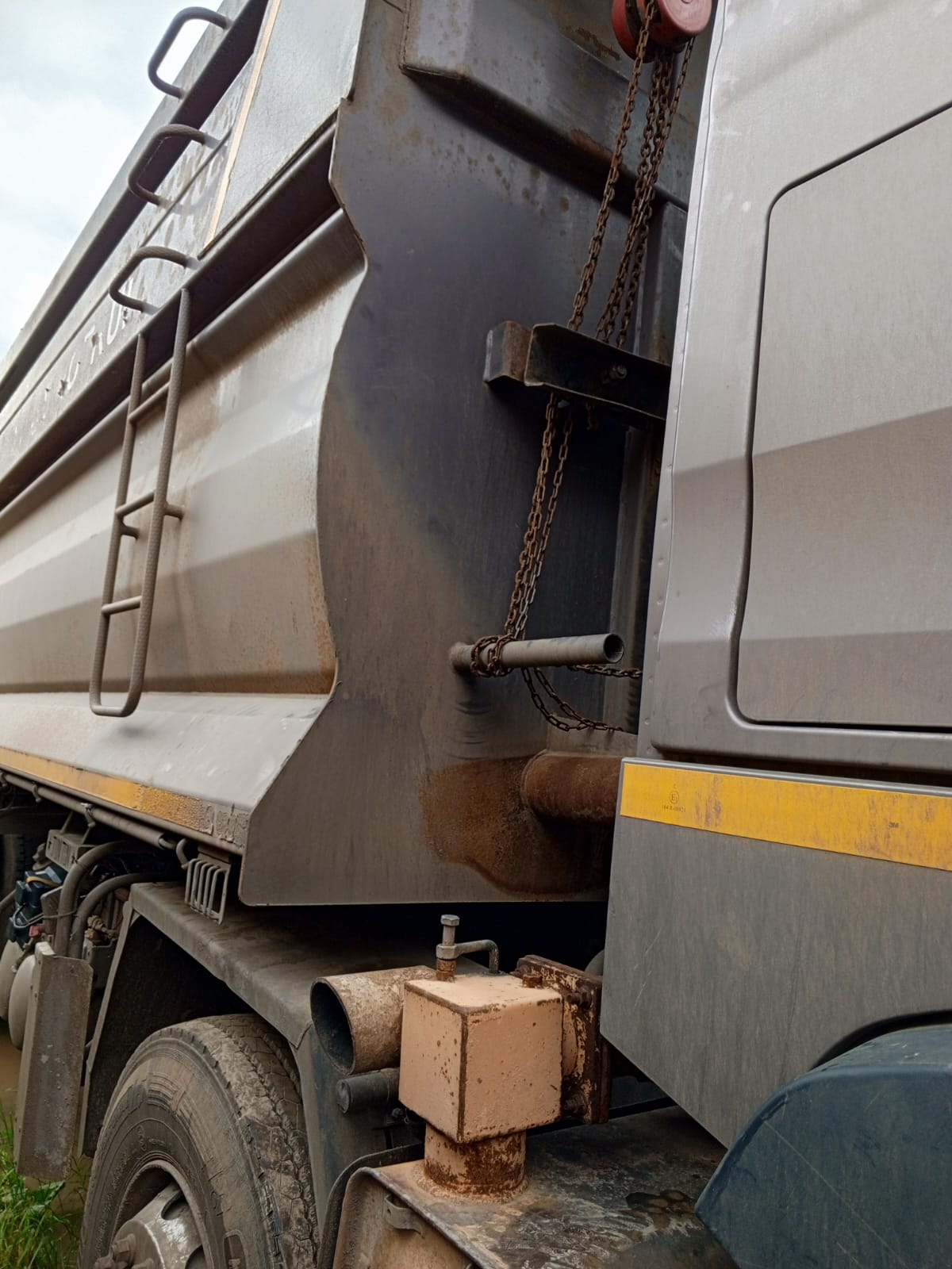 Howo T5G 8x4 Самосвал 2023 г. - фото 20