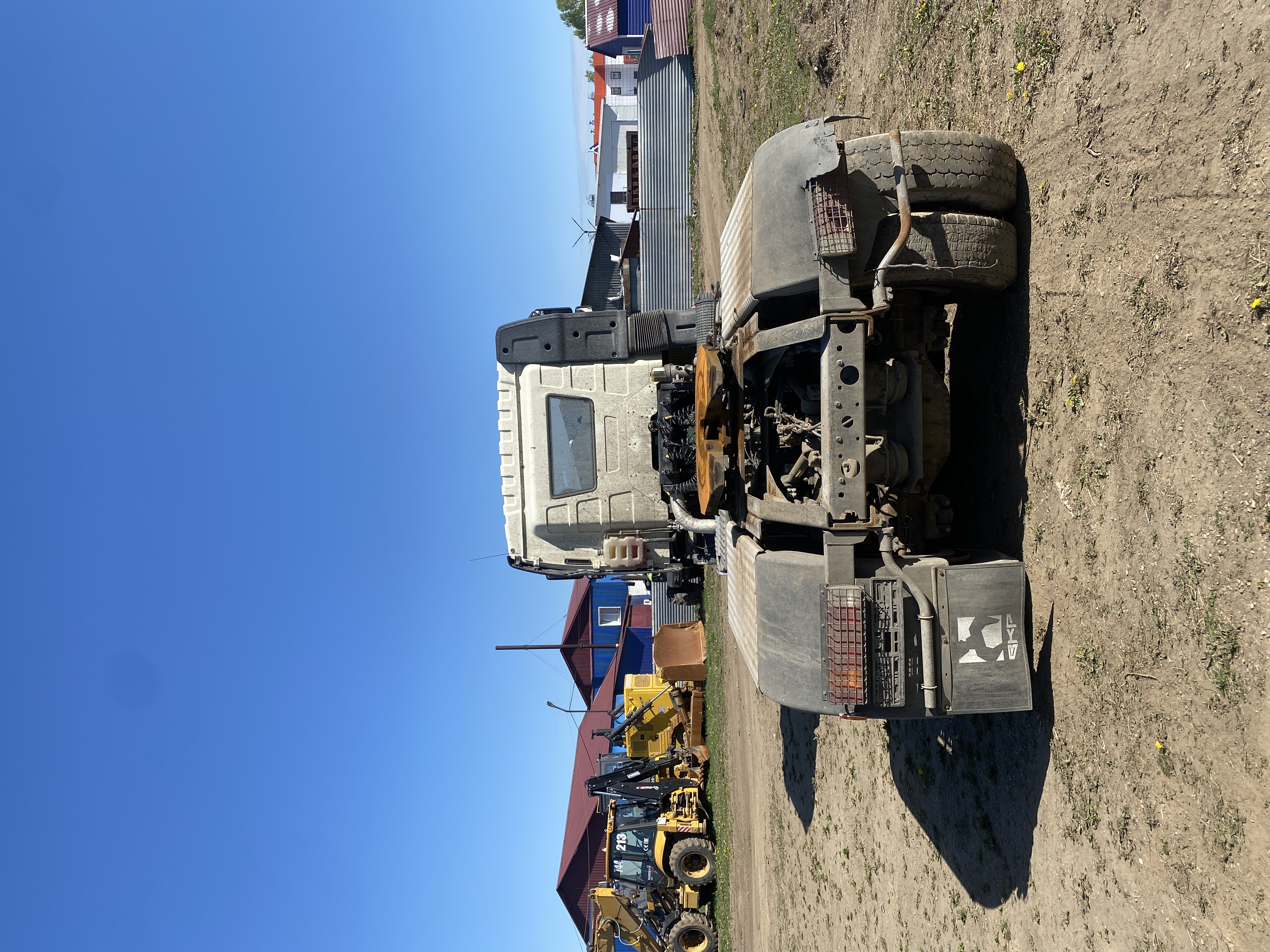 FAW J6 6x6 Седельный тягач 2024 г. - фото 8