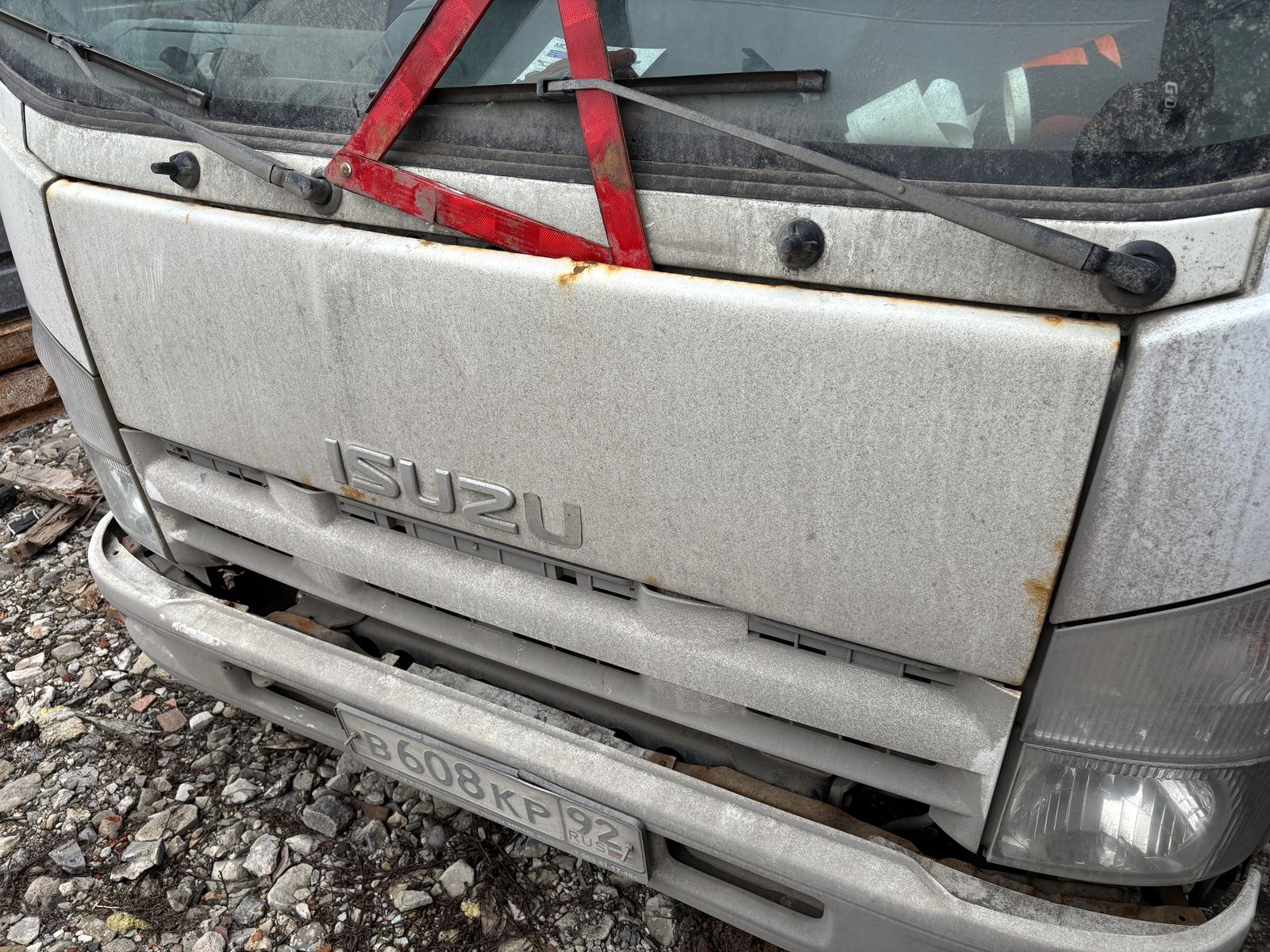 Isuzu ELF 9.5 (NQR) Изотермический/рефрижератор с гидробортом 2017 г. - фото 2