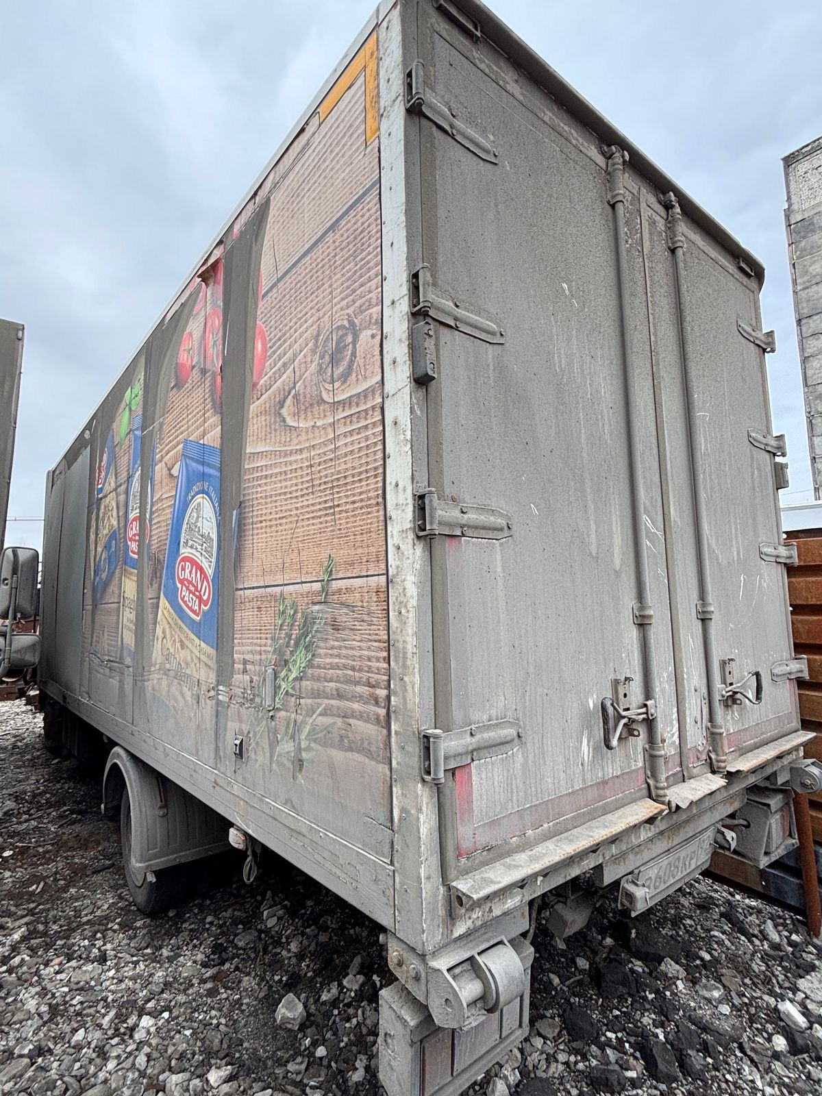 Isuzu ELF 9.5 (NQR) Изотермический/рефрижератор с гидробортом 2017 г. - фото 7