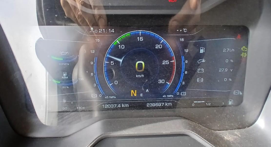 FAW J7 4x2 Седельный тягач 2023 г. - фото 11