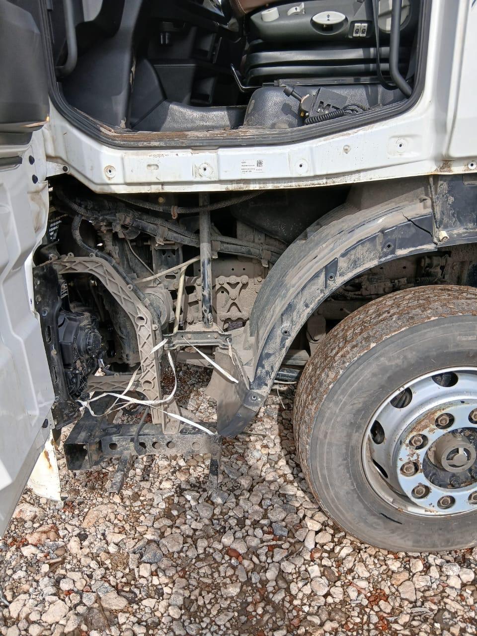 FAW J7 4x2 Седельный тягач 2023 г. - фото 16