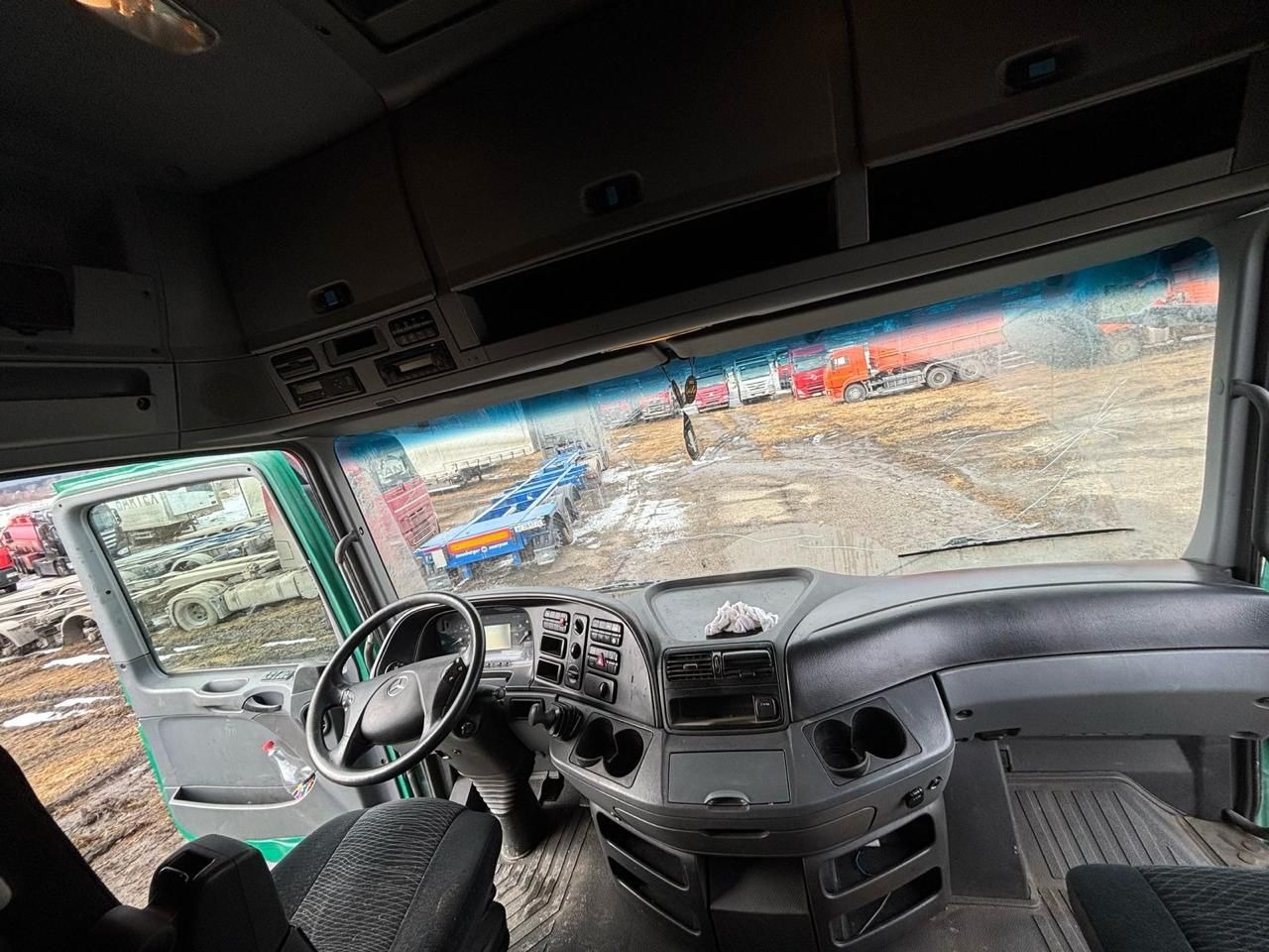 Mercedes-Benz ACTROS 4x2 Седельный тягач 2017 г. - фото 14