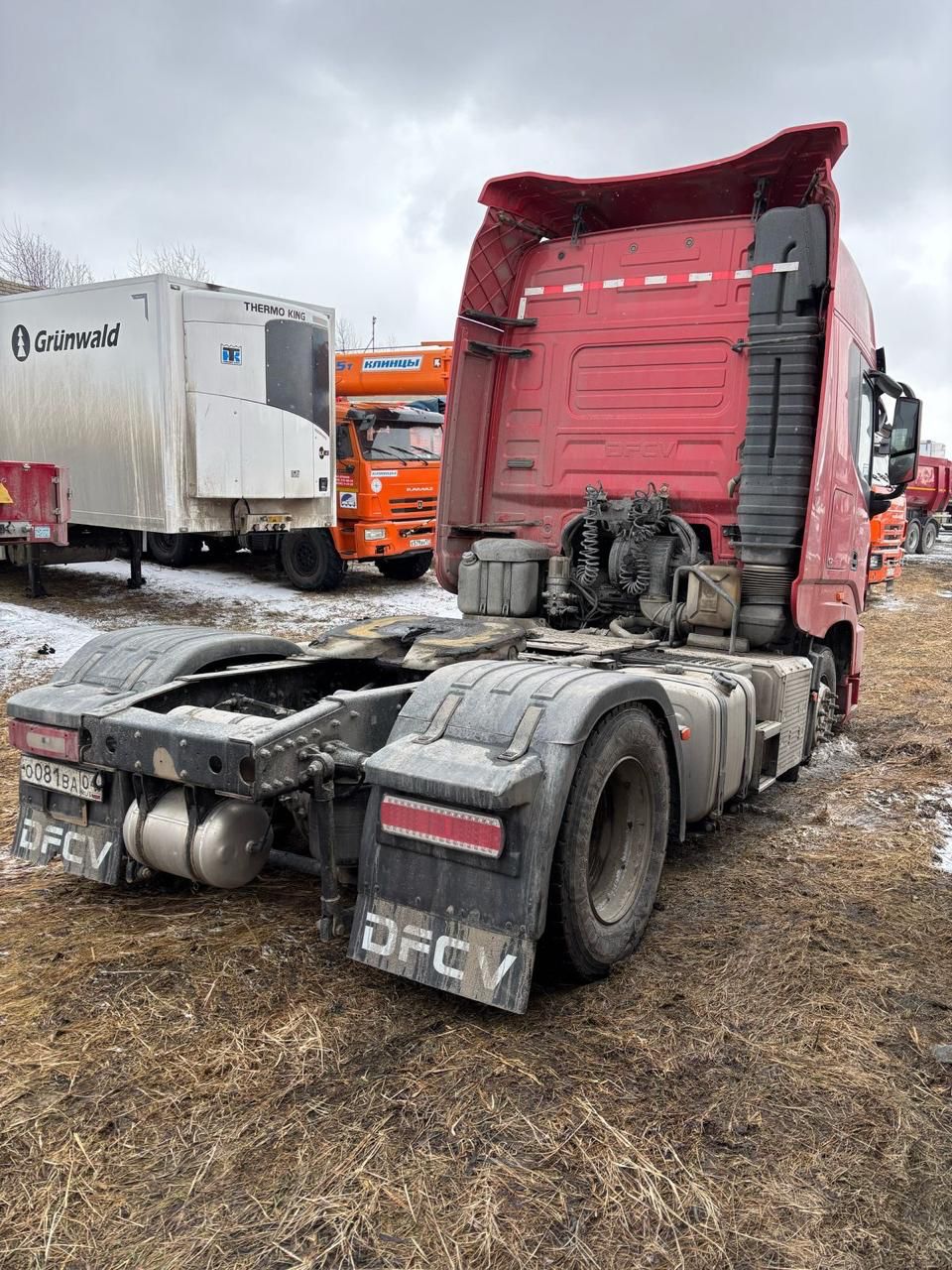 DongFeng DFH 4x2 Седельный тягач 2023 г. - фото 4
