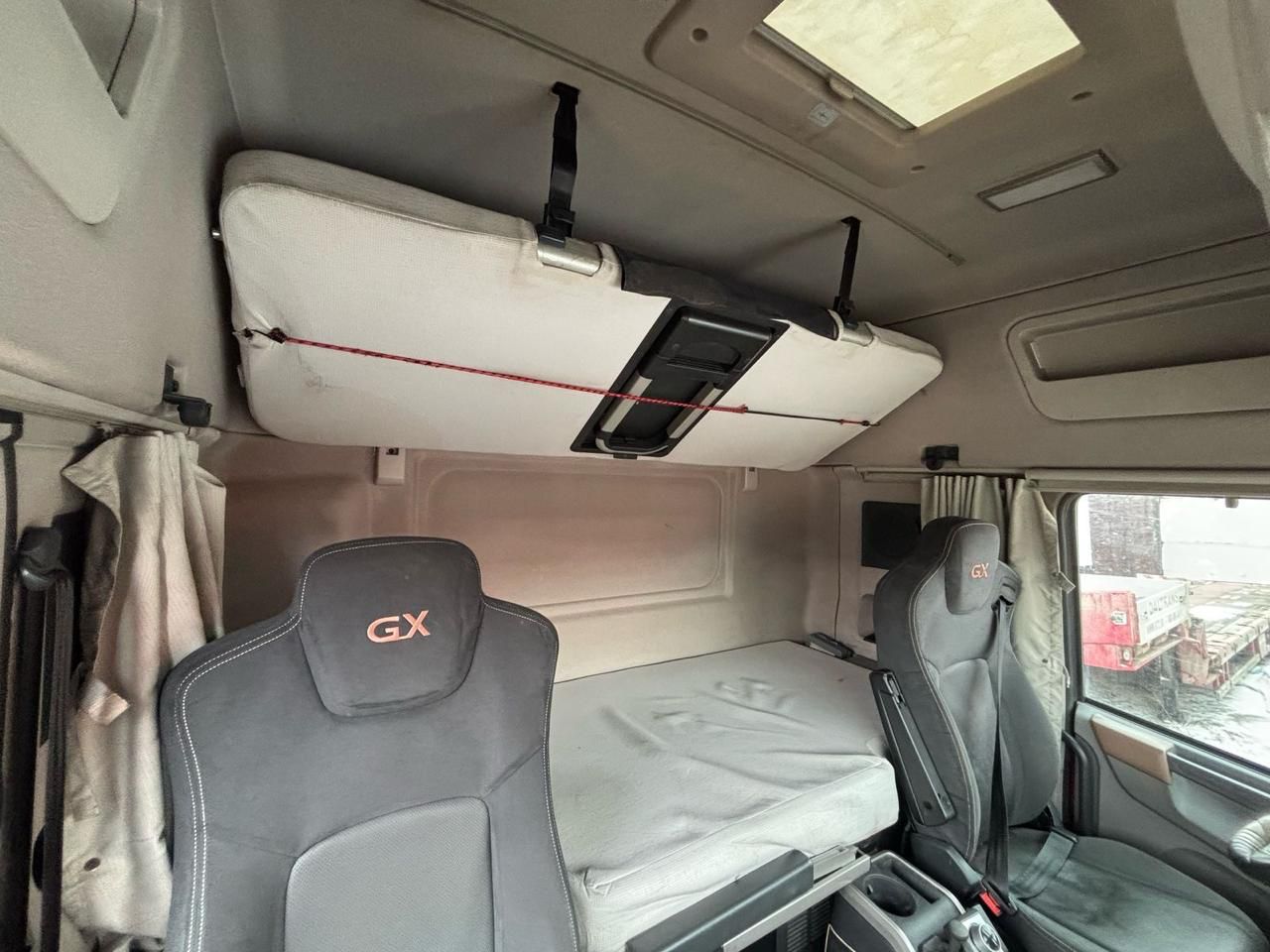 DongFeng DFH 4x2 Седельный тягач 2023 г. - фото 9