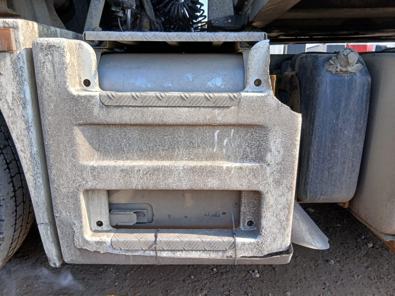 КамАЗ 5490 4x2 Седельный тягач 2016 г. - фото 14