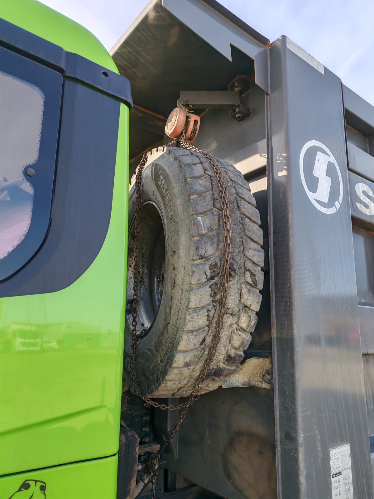 Shacman (Shaanxi) SX* 8x4 Самосвал 2022 г. - фото 5