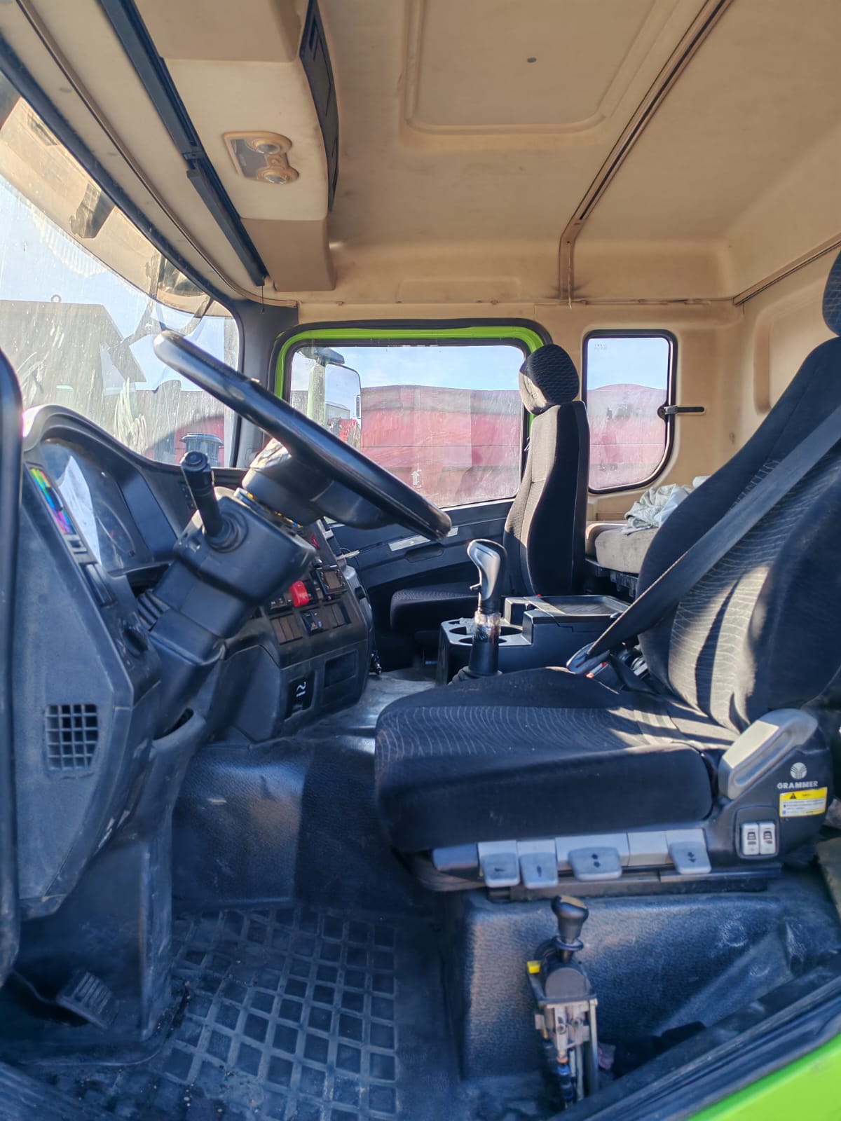 Shacman (Shaanxi) SX* 8x4 Самосвал 2022 г. - фото 11