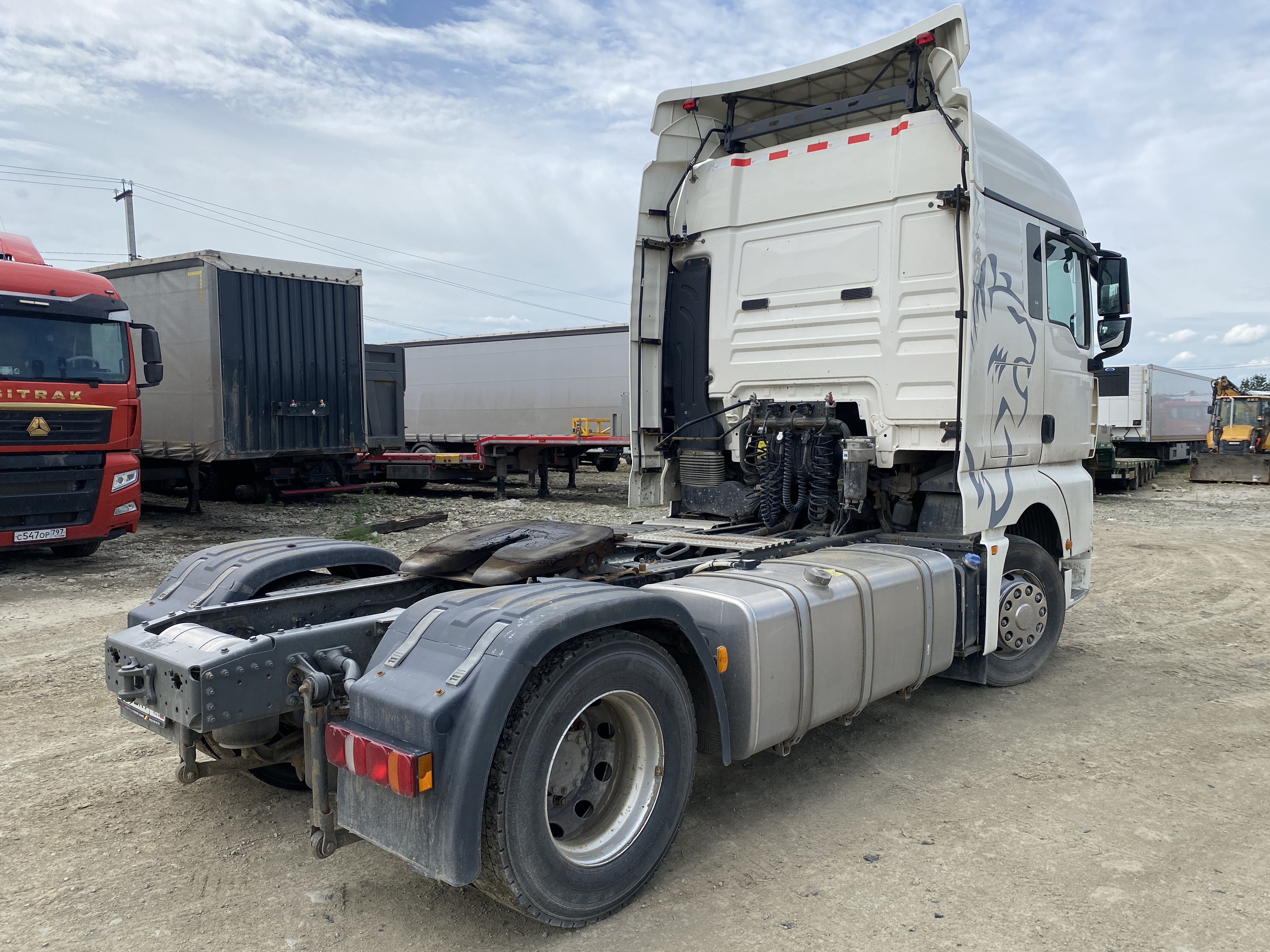 SITRAK C7H 4x2 Седельный тягач 2023 г. - фото 7