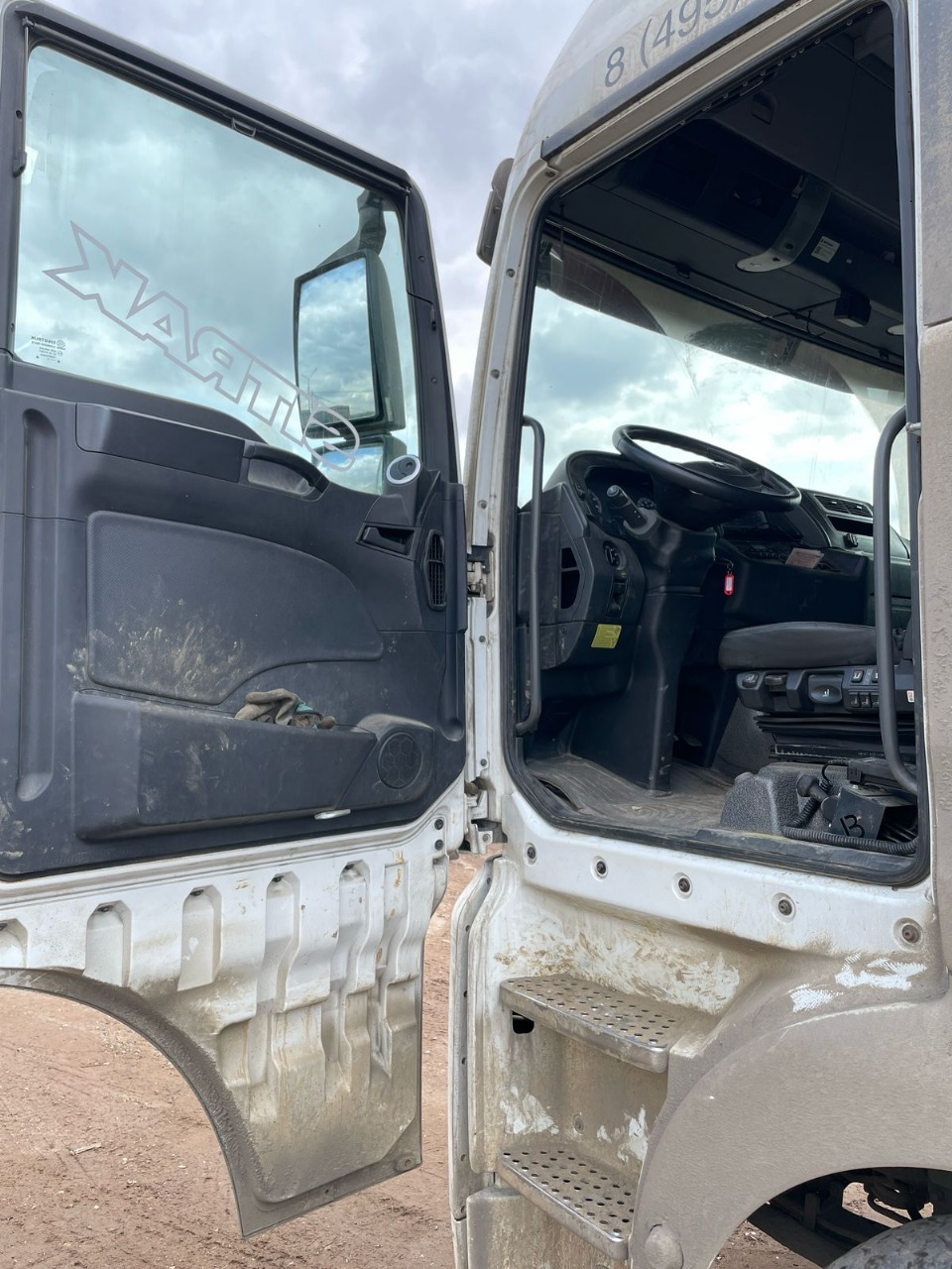 SITRAK C7H 4x2 Седельный тягач 2023 г. - фото 4